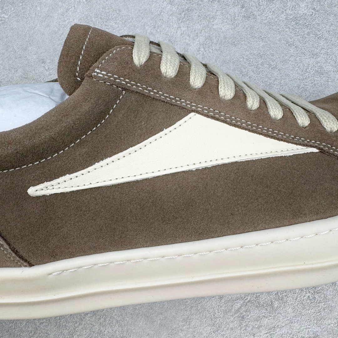 图片[16]-＃GD广顶 Rick Owens Edfu 瑞克·欧文斯低帮皮面时尚运动板鞋 二级市场已经7K以上 平台客户随意卖四位数 RO广东原厂出品 纯原天花板 原版一比一复刻 冲正绝不翻车 还原度达到百分之98以上 原楦开发纸版版型 ZP拆解原版1：1复模裁片纸版 力求做到0错位 这样才能达到和zp一致的鞋型味道 采用进口cnc数控机床开发对版独家tpu奶香大底 区别于市场所有版本 zp同源全头层粒面小牛皮 达到和zp一致手感 原厂进口细纹布 万邦订购原厂高弹粉红色海绵 内里搭配软质细腻羊皮 TPU高密度大底 软硬度透光度高已经测试和原版一致 尺码：39 40 41 42 43 44 45 46-选品中心