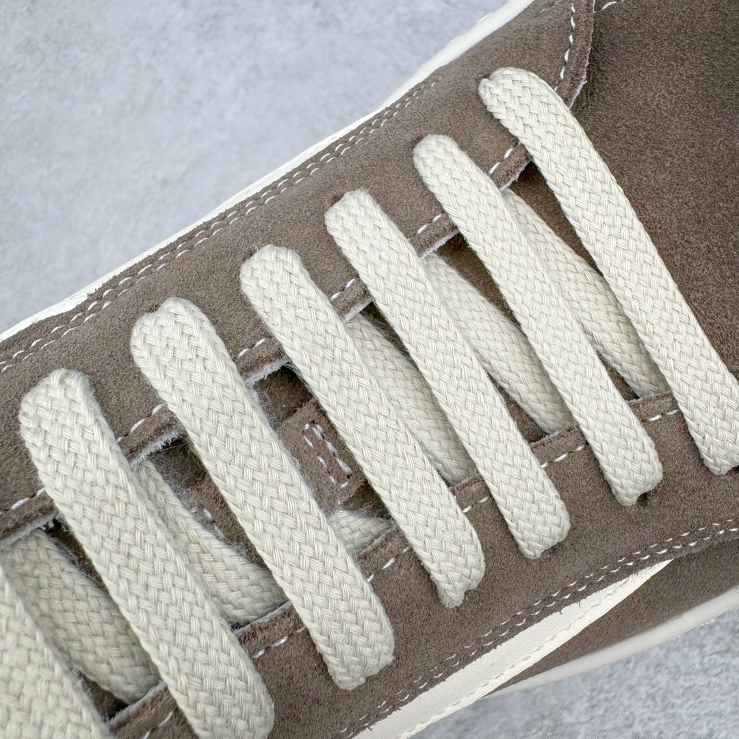 图片[15]-＃GD广顶 Rick Owens Edfu 瑞克·欧文斯低帮皮面时尚运动板鞋 二级市场已经7K以上 平台客户随意卖四位数 RO广东原厂出品 纯原天花板 原版一比一复刻 冲正绝不翻车 还原度达到百分之98以上 原楦开发纸版版型 ZP拆解原版1：1复模裁片纸版 力求做到0错位 这样才能达到和zp一致的鞋型味道 采用进口cnc数控机床开发对版独家tpu奶香大底 区别于市场所有版本 zp同源全头层粒面小牛皮 达到和zp一致手感 原厂进口细纹布 万邦订购原厂高弹粉红色海绵 内里搭配软质细腻羊皮 TPU高密度大底 软硬度透光度高已经测试和原版一致 尺码：39 40 41 42 43 44 45 46-选品中心