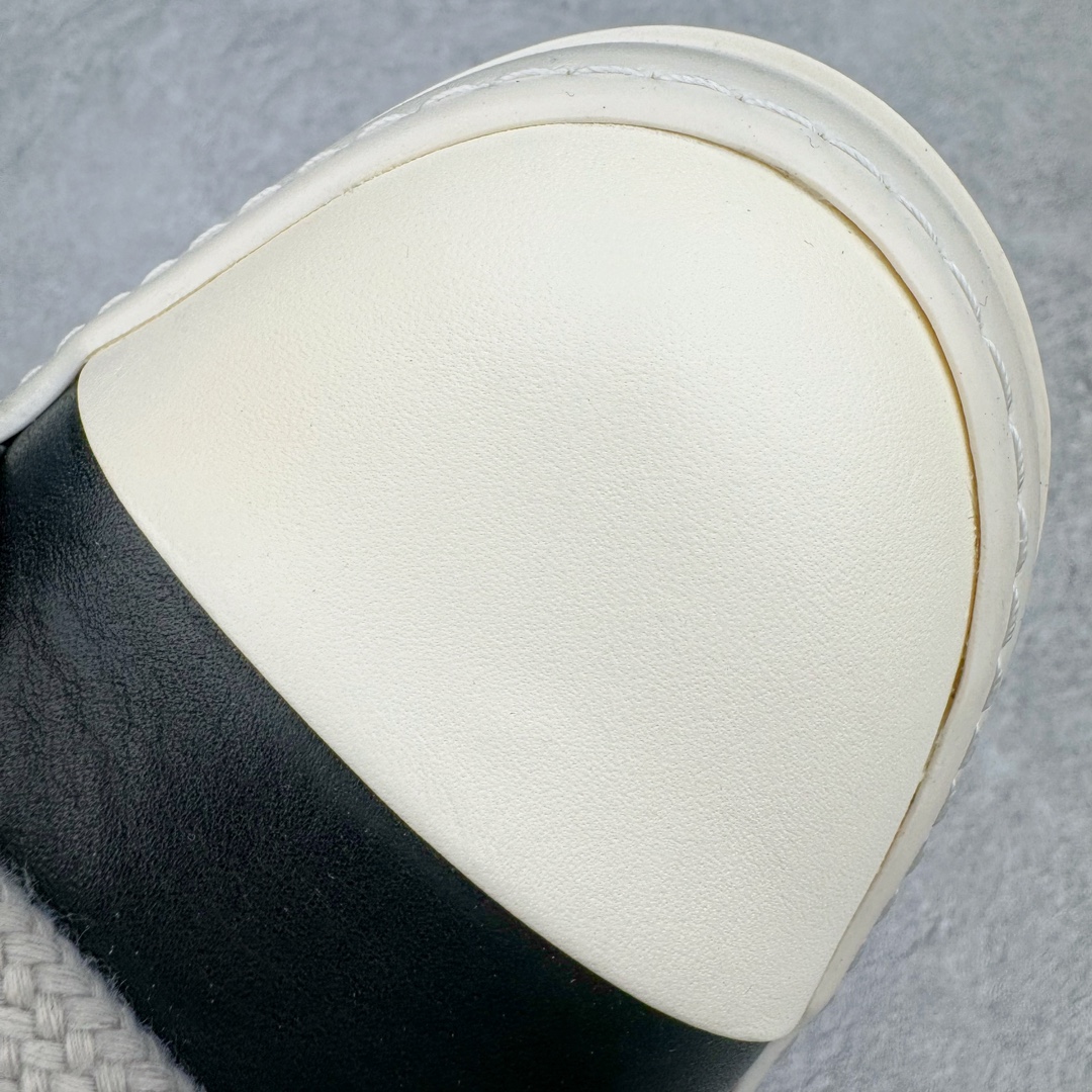 图片[14]-＃GD广顶 Rick Owens Drkshdw 瑞克·欧文斯低帮皮面时尚运动板鞋 黑白 二级市场已经7K以上 平台客户随意卖四位数 RO广东原厂出品 纯原天花板 原版一比一复刻 冲正绝不翻车 还原度达到百分之98以上 原楦开发纸版版型 ZP拆解原版1：1复模裁片纸版 力求做到0错位 这样才能达到和zp一致的鞋型味道 采用进口cnc数控机床开发对版独家tpu奶香大底 区别于市场所有版本 zp同源全头层粒面小牛皮 达到和zp一致手感 原厂进口细纹布 万邦订购原厂高弹粉红色海绵 内里搭配软质细腻羊皮 TPU高密度大底 软硬度透光度高已经测试和原版一致 尺码：39 40 41 42 43 44 45 46-选品中心