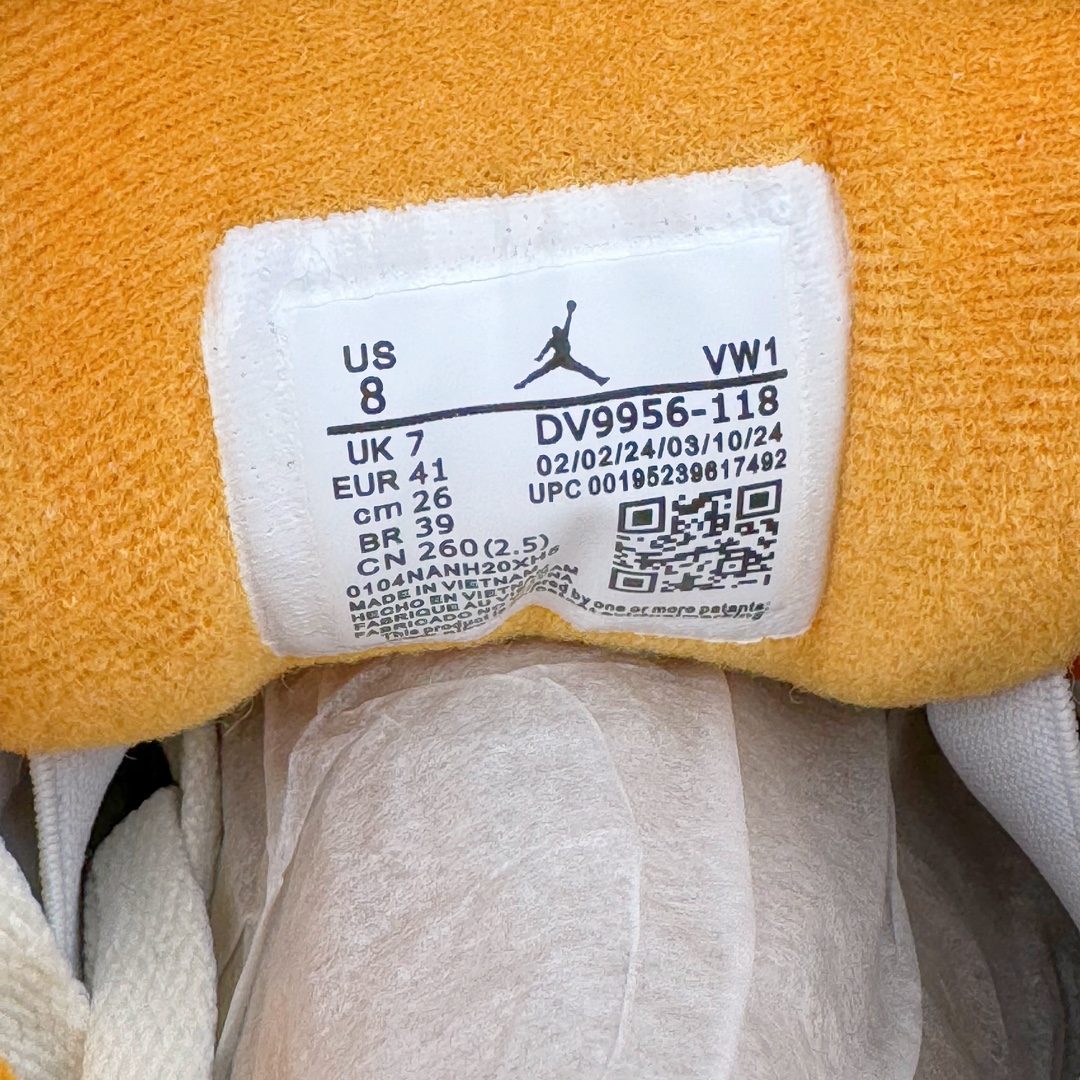 图片[10]-Air Jordan 2 Low Craft \\\”Melon Tint\\\” AJ2 乔2甜瓜 DV9956-118 采用白色为主调，辅以亮橙色妆点鞋身，视觉效果格外清新。同时将鞋名「Melon Tint」甜瓜，完美呈现。鞋身材质以大面积皮革和麂皮面料包裹，原本鞋侧鳄鱼纹改为麂皮覆盖，层次感让人眼前一亮。最后以白色中底收尾，完善整体造型设计。尺码：36 36.5 37.5 38 38.5 39 40 40.5 41 42 42.5 43 44 44.5 45 46-选品中心