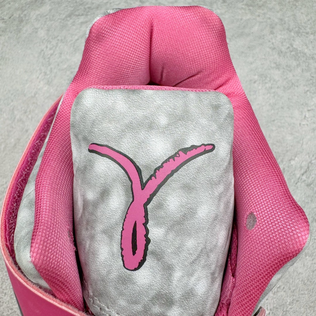 图片[14]-＃K版纯原 NK KD Ⅳ 杜兰特4代实战篮球鞋 乳腺癌粉 473679-601 绝迹单品 实战神鞋 Sneaker鞋柜必备 为了应杜兰特追求鞋子轻质 包裹强的要求 将轻盈的Hyperfuse 鞋面与Adaptive Fit黏扣带系统完美结合 大大提升了鞋子的包裏性能 同时鞋帮的高度也达到了杜兰特球鞋的新低 极大程度的解放了脚踝 搭配前掌的Zoom气垫 突破响应非常迅速 外底使用了闪电状的纹路设计 暗合杜兰特的称号 鞋底不规则纹路设计 带来良好的抓地力 尺码：40 40.5 41 42 42.5 43 44 44.5 45 46\\r-选品中心