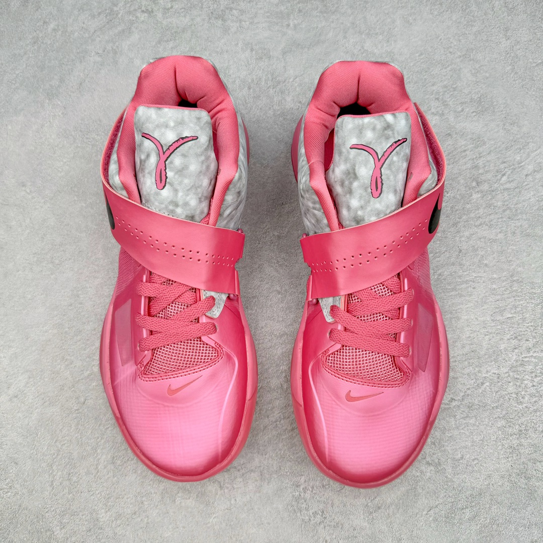 图片[2]-＃K版纯原 NK KD Ⅳ 杜兰特4代实战篮球鞋 乳腺癌粉 473679-601 绝迹单品 实战神鞋 Sneaker鞋柜必备 为了应杜兰特追求鞋子轻质 包裹强的要求 将轻盈的Hyperfuse 鞋面与Adaptive Fit黏扣带系统完美结合 大大提升了鞋子的包裏性能 同时鞋帮的高度也达到了杜兰特球鞋的新低 极大程度的解放了脚踝 搭配前掌的Zoom气垫 突破响应非常迅速 外底使用了闪电状的纹路设计 暗合杜兰特的称号 鞋底不规则纹路设计 带来良好的抓地力 尺码：40 40.5 41 42 42.5 43 44 44.5 45 46\\r-选品中心