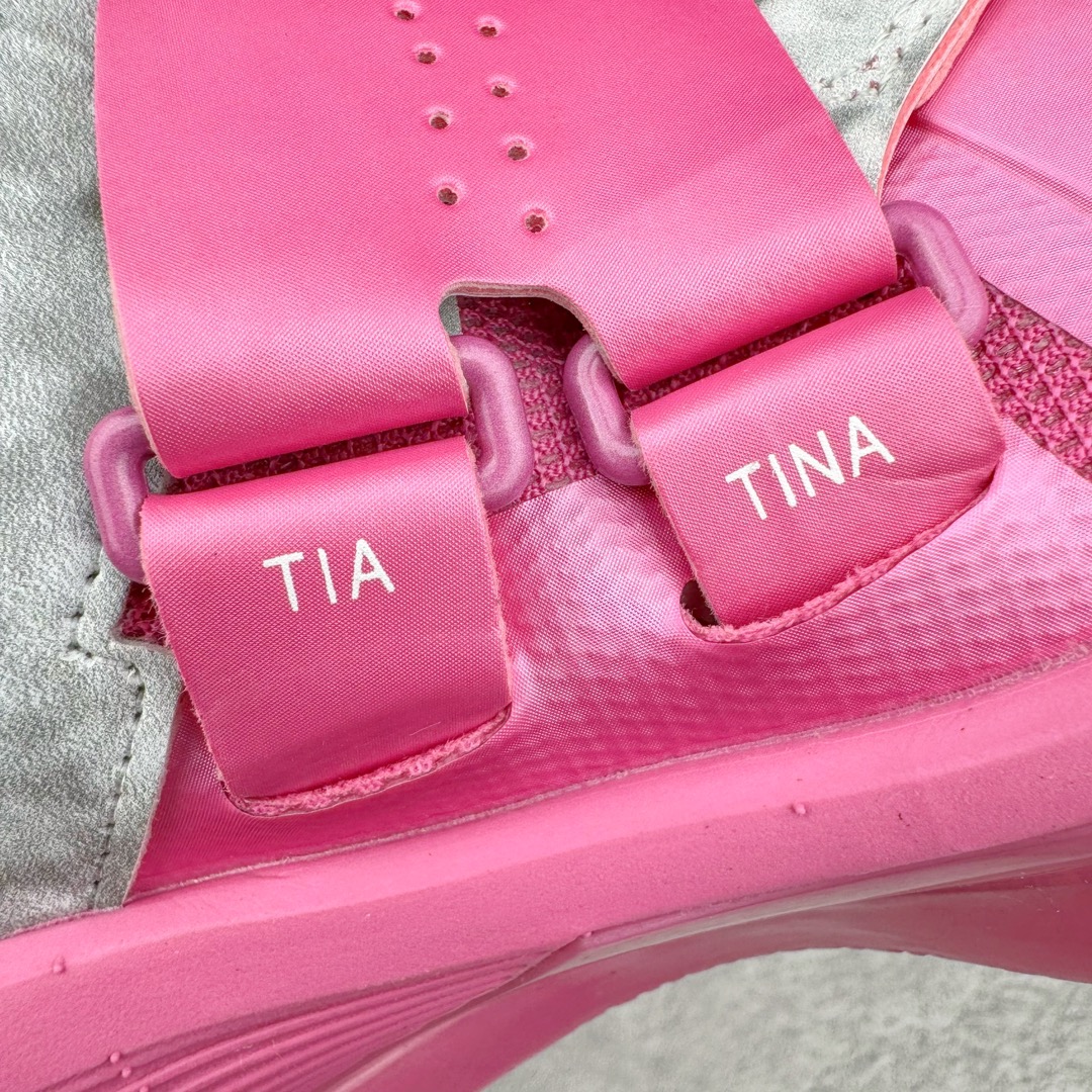 图片[13]-＃K版纯原 NK KD Ⅳ 杜兰特4代实战篮球鞋 乳腺癌粉 473679-601 绝迹单品 实战神鞋 Sneaker鞋柜必备 为了应杜兰特追求鞋子轻质 包裹强的要求 将轻盈的Hyperfuse 鞋面与Adaptive Fit黏扣带系统完美结合 大大提升了鞋子的包裏性能 同时鞋帮的高度也达到了杜兰特球鞋的新低 极大程度的解放了脚踝 搭配前掌的Zoom气垫 突破响应非常迅速 外底使用了闪电状的纹路设计 暗合杜兰特的称号 鞋底不规则纹路设计 带来良好的抓地力 尺码：40 40.5 41 42 42.5 43 44 44.5 45 46\\r-选品中心