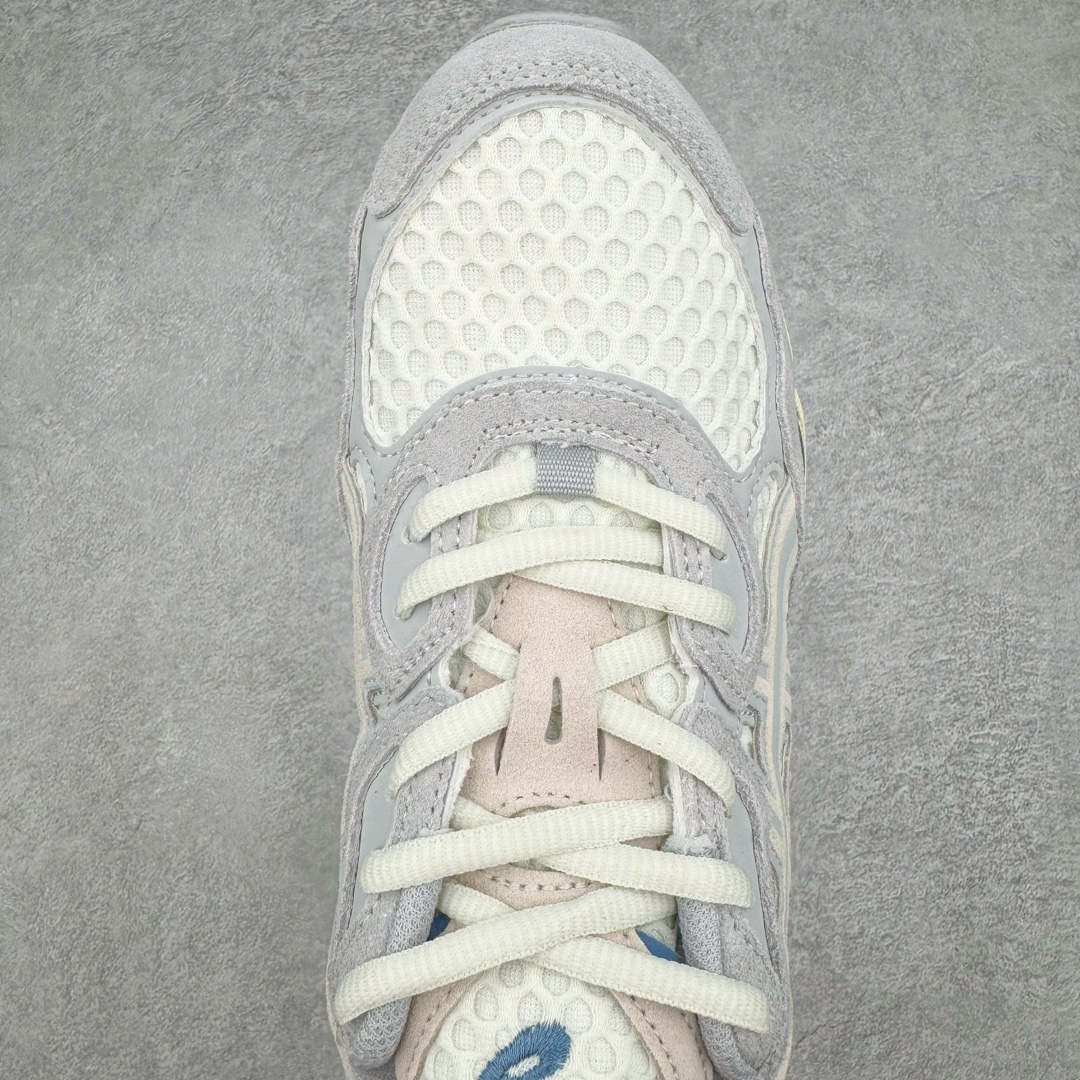 图片[4]-Asics GEL-NYC 亚瑟士防滑耐磨透气低帮运动休闲鞋 GEL-NYC™ 运动鞋的灵感源自传统和现代高性能跑步风格 其鞋面结构参考了 2000 年代初的 GEL-NIMBUS™ 3 鞋 并将其与 MC-PLUS V 设计中的各种装饰融为一体 该工装通过使用 GEL-CUMULUS® 16 鞋的工装系统来对比鞋面的复古风格 通过轻质泡沫和 GEL® 技术嵌入物的结合 这种中底结构有助于创造先进的脚底舒适度 尺码：36 37 37.5 38 39 40.5 41.5 42 42.5 43.5 44 45-选品中心