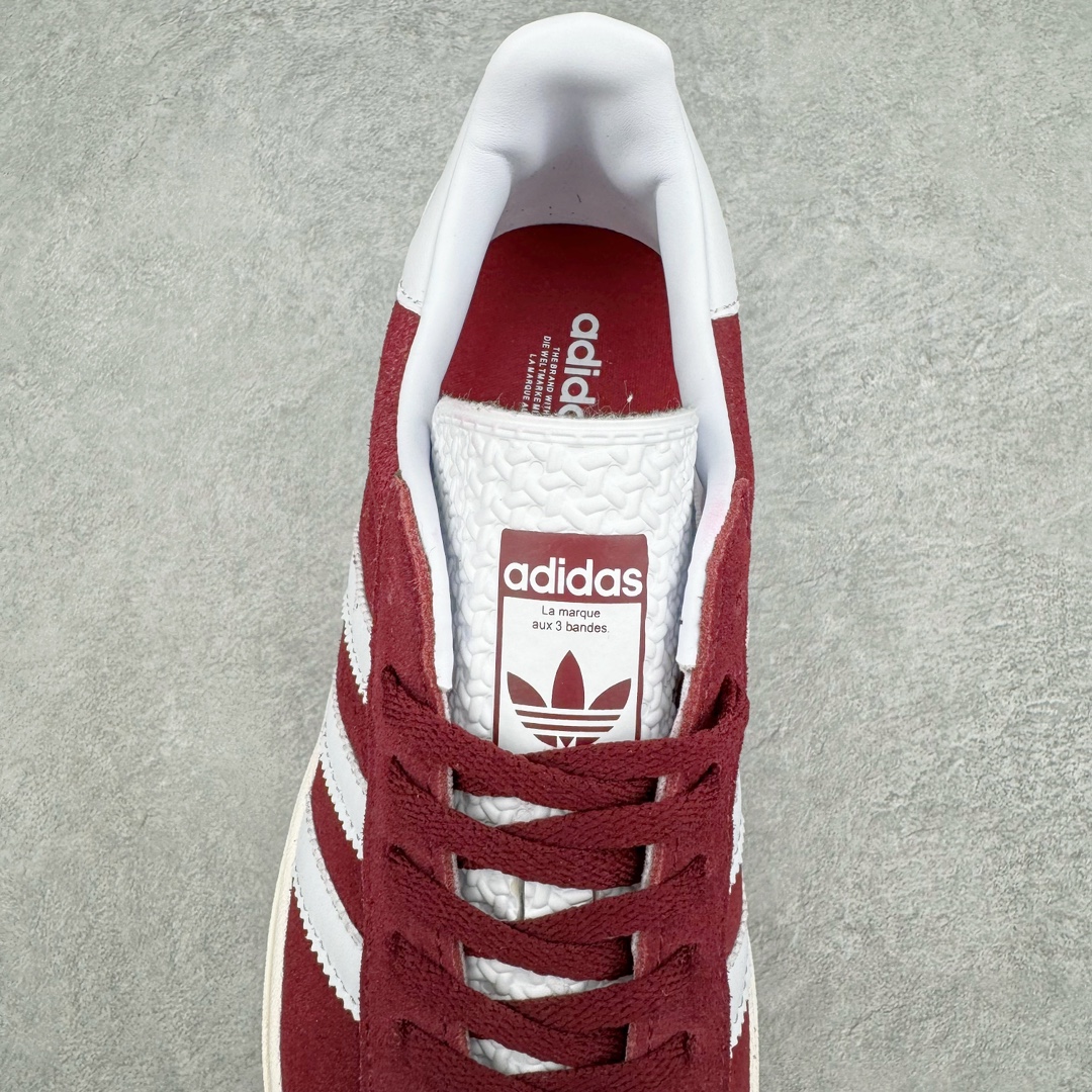 图片[5]-＃J版 AD Originals Gazelle Bold W 羚羊松糕系列复古百搭厚底增高低帮休闲运动板鞋 HQ6892 新的一年就要换新的打扮啦！除了设定变美、健身、减肥等目标外，你已经可以利用鞋子来“偷偷改善身材比例”的愿望了！ 因为有一句话。身高不够。鞋子来凑~赶快入手以下各大运动品牌最新推出的“厚底增高运动鞋”吧。 是最好穿最百搭的长腿神器。 重点是……不仅价格不错～鞋子也不错啊！Originals的Gazelle Bold鞋款打造出「超厚底版本」！延续流线鞋型、经典麂皮材质、白色三条线和侧面烫金标志的复古外型，奶油白鞋底高度直接乘3，出门搭上它，保证一路步步高升。尺码：36 36⅔ 37⅓ 38 38⅔ 39⅓ 40-选品中心