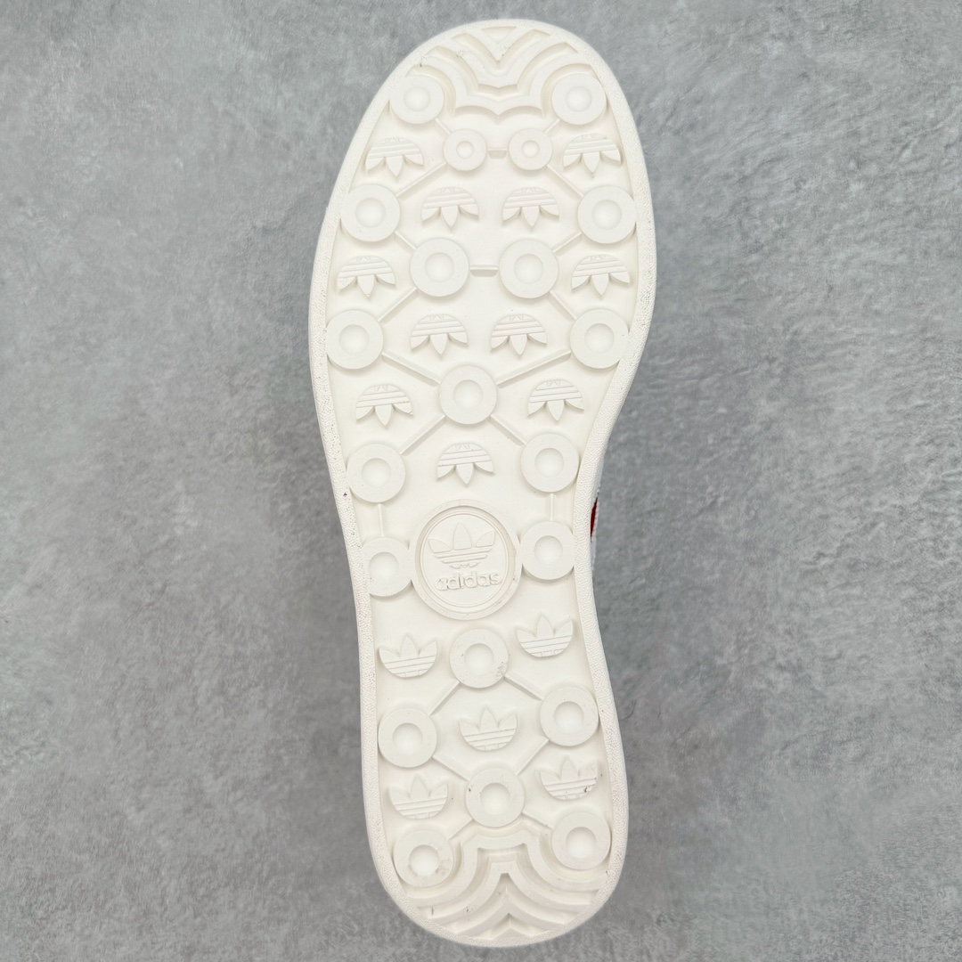 图片[9]-＃J版 AD Originals Gazelle Bold W 羚羊松糕系列复古百搭厚底增高低帮休闲运动板鞋 HQ6892 新的一年就要换新的打扮啦！除了设定变美、健身、减肥等目标外，你已经可以利用鞋子来“偷偷改善身材比例”的愿望了！ 因为有一句话。身高不够。鞋子来凑~赶快入手以下各大运动品牌最新推出的“厚底增高运动鞋”吧。 是最好穿最百搭的长腿神器。 重点是……不仅价格不错～鞋子也不错啊！Originals的Gazelle Bold鞋款打造出「超厚底版本」！延续流线鞋型、经典麂皮材质、白色三条线和侧面烫金标志的复古外型，奶油白鞋底高度直接乘3，出门搭上它，保证一路步步高升。尺码：36 36⅔ 37⅓ 38 38⅔ 39⅓ 40-选品中心