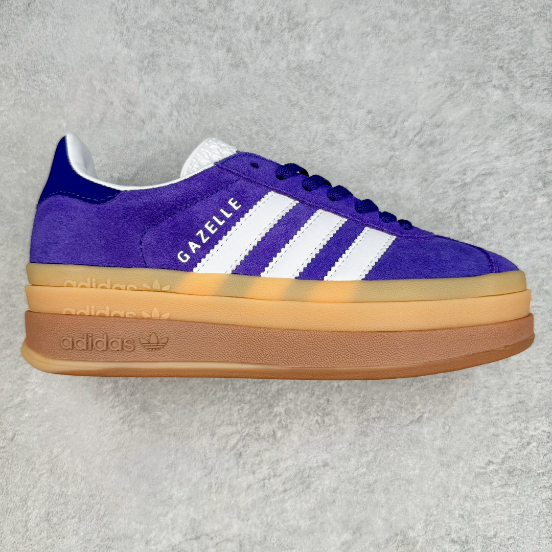 ＃J版 AD Originals Gazelle Bold W 羚羊松糕系列复古百搭厚底增高低帮休闲运动板鞋 IE0419 新的一年就要换新的打扮啦！除了设定变美、健身、减肥等目标外，你已经可以利用鞋子来“偷偷改善身材比例”的愿望了！ 因为有一句话。身高不够。鞋子来凑~赶快入手以下各大运动品牌最新推出的“厚底增高运动鞋”吧。 是最好穿最百搭的长腿神器。 重点是……不仅价格不错～鞋子也不错啊！Originals的Gazelle Bold鞋款打造出「超厚底版本」！延续流线鞋型、经典麂皮材质、白色三条线和侧面烫金标志的复古外型，奶油白鞋底高度直接乘3，出门搭上它，保证一路步步高升。尺码：36 36⅔ 37⅓ 38 38⅔ 39⅓ 40-选品中心