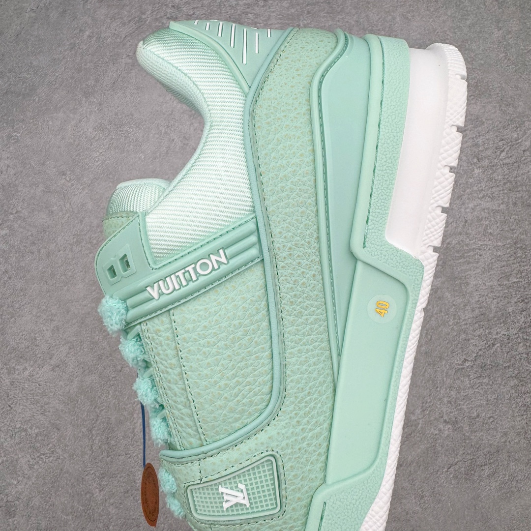 图片[7]-＃ZS纯原 Louis Vuitton Trainer lv时装走秀运动鞋 做旧系列 市场所有版本中综合最强的货品 GD实力大厂出品 全网最全配色更新最快 最成熟的做工稳定的品控 完美鞋型超高的清洁度 零毛边线头瑕疵 全套原楦原纸版原鞋开模 全网最具灵魂的版型 正确原装黄色鞋盒 正确中底印花 鞋面印花3D高频深度立体 全鞋电脑针车 紧密相连 针距密度一致 环保乳胶注塑鞋垫 厚度脚感还原原版 皮面裁剪部位 统一油边封口工艺 原装橡胶大底含胶量大底组合零偏差 专柜全套包装 防尘袋 说明书 质保卡 男女鞋 尺码：35 36 37 38 39 40 41 42 43 44 45-选品中心