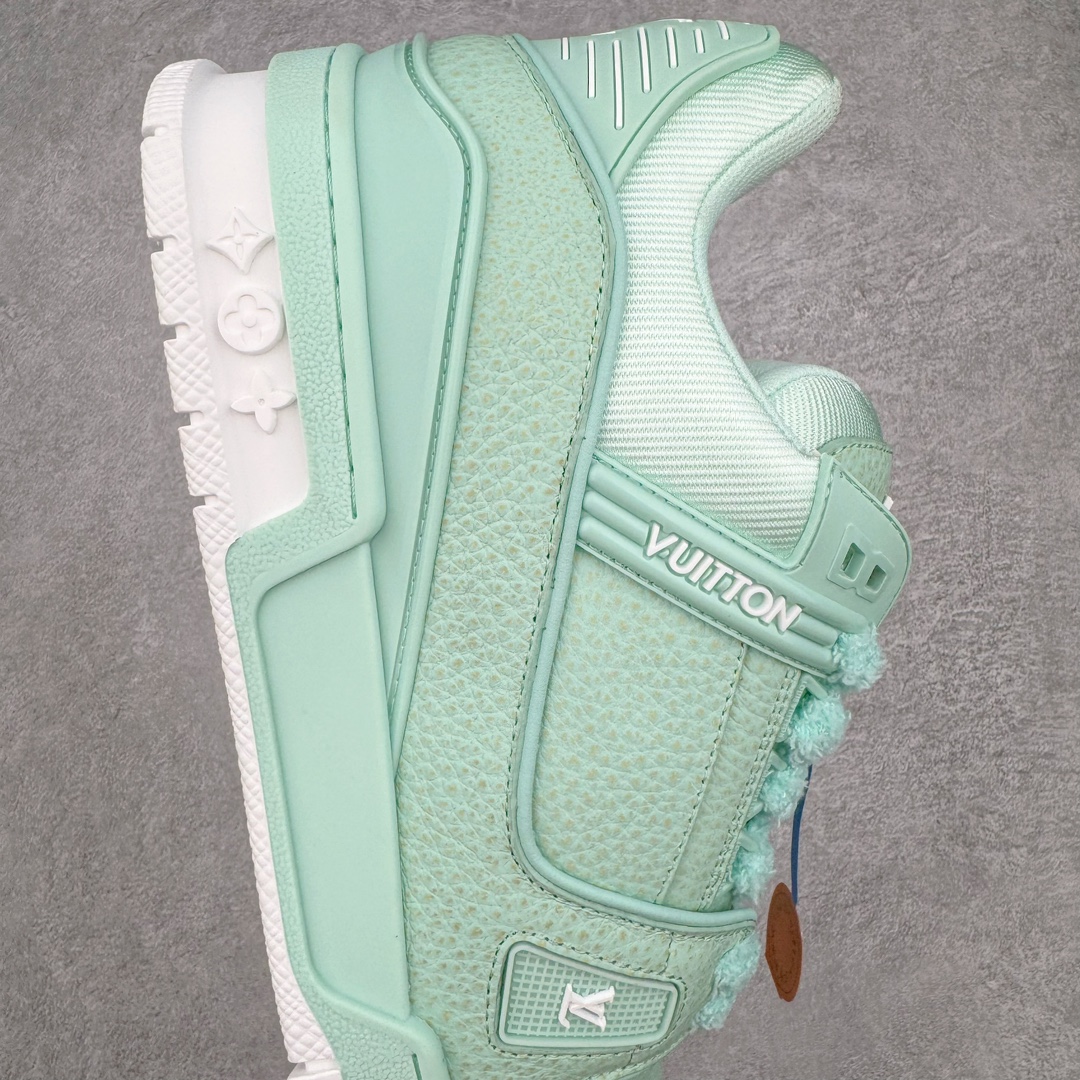 图片[6]-＃ZS纯原 Louis Vuitton Trainer lv时装走秀运动鞋 做旧系列 市场所有版本中综合最强的货品 GD实力大厂出品 全网最全配色更新最快 最成熟的做工稳定的品控 完美鞋型超高的清洁度 零毛边线头瑕疵 全套原楦原纸版原鞋开模 全网最具灵魂的版型 正确原装黄色鞋盒 正确中底印花 鞋面印花3D高频深度立体 全鞋电脑针车 紧密相连 针距密度一致 环保乳胶注塑鞋垫 厚度脚感还原原版 皮面裁剪部位 统一油边封口工艺 原装橡胶大底含胶量大底组合零偏差 专柜全套包装 防尘袋 说明书 质保卡 男女鞋 尺码：35 36 37 38 39 40 41 42 43 44 45-选品中心