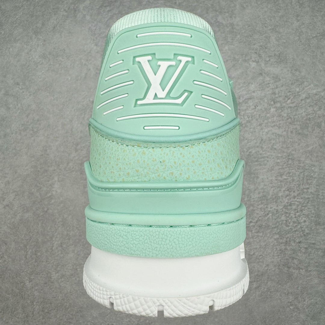 图片[8]-＃ZS纯原 Louis Vuitton Trainer lv时装走秀运动鞋 做旧系列 市场所有版本中综合最强的货品 GD实力大厂出品 全网最全配色更新最快 最成熟的做工稳定的品控 完美鞋型超高的清洁度 零毛边线头瑕疵 全套原楦原纸版原鞋开模 全网最具灵魂的版型 正确原装黄色鞋盒 正确中底印花 鞋面印花3D高频深度立体 全鞋电脑针车 紧密相连 针距密度一致 环保乳胶注塑鞋垫 厚度脚感还原原版 皮面裁剪部位 统一油边封口工艺 原装橡胶大底含胶量大底组合零偏差 专柜全套包装 防尘袋 说明书 质保卡 男女鞋 尺码：35 36 37 38 39 40 41 42 43 44 45-选品中心