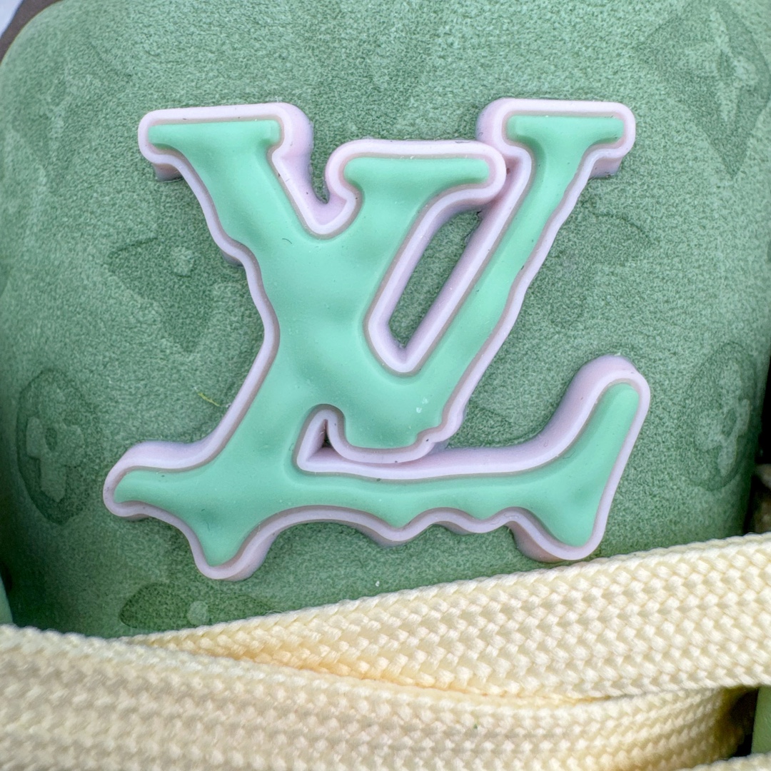 图片[11]-＃ZS纯原 Louis Vuitton Trainer lv时装走秀运动鞋 做旧系列 市场所有版本中综合最强的货品 GD实力大厂出品 全网最全配色更新最快 最成熟的做工稳定的品控 完美鞋型超高的清洁度 零毛边线头瑕疵 全套原楦原纸版原鞋开模 全网最具灵魂的版型 正确原装黄色鞋盒 正确中底印花 鞋面印花3D高频深度立体 全鞋电脑针车 紧密相连 针距密度一致 环保乳胶注塑鞋垫 厚度脚感还原原版 皮面裁剪部位 统一油边封口工艺 原装橡胶大底含胶量大底组合零偏差 专柜全套包装 防尘袋 说明书 质保卡 男女鞋 尺码：35 36 37 38 39 40 41 42 43 44 45-选品中心