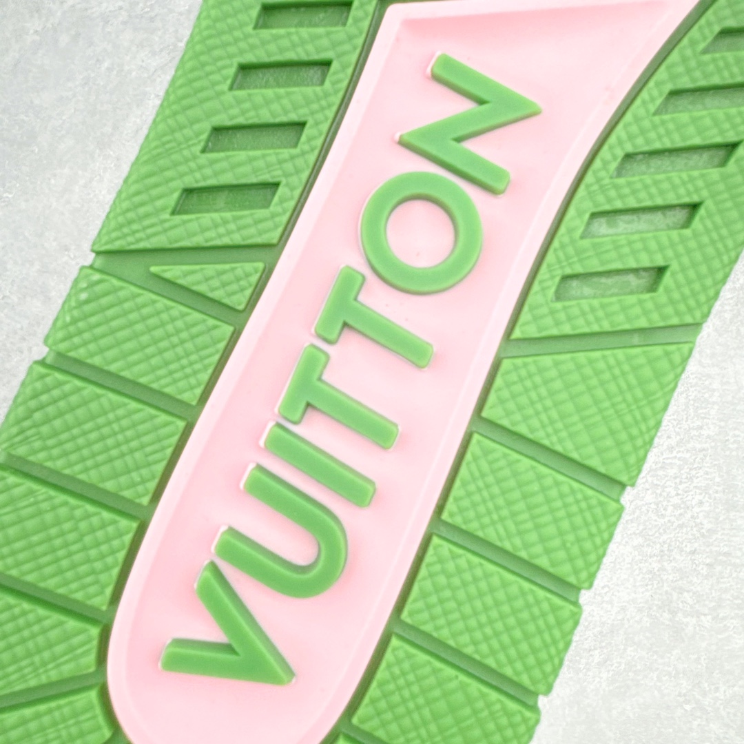 图片[21]-＃ZS纯原 Louis Vuitton Trainer lv时装走秀运动鞋 做旧系列 市场所有版本中综合最强的货品 GD实力大厂出品 全网最全配色更新最快 最成熟的做工稳定的品控 完美鞋型超高的清洁度 零毛边线头瑕疵 全套原楦原纸版原鞋开模 全网最具灵魂的版型 正确原装黄色鞋盒 正确中底印花 鞋面印花3D高频深度立体 全鞋电脑针车 紧密相连 针距密度一致 环保乳胶注塑鞋垫 厚度脚感还原原版 皮面裁剪部位 统一油边封口工艺 原装橡胶大底含胶量大底组合零偏差 专柜全套包装 防尘袋 说明书 质保卡 男女鞋 尺码：35 36 37 38 39 40 41 42 43 44 45-选品中心