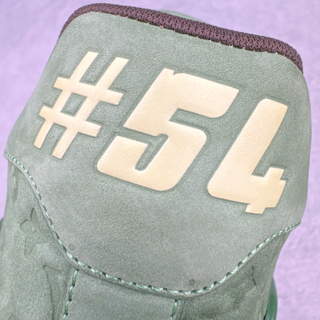 图片[13]-＃ZS纯原 Louis Vuitton Trainer lv时装走秀运动鞋 做旧系列 市场所有版本中综合最强的货品 GD实力大厂出品 全网最全配色更新最快 最成熟的做工稳定的品控 完美鞋型超高的清洁度 零毛边线头瑕疵 全套原楦原纸版原鞋开模 全网最具灵魂的版型 正确原装黄色鞋盒 正确中底印花 鞋面印花3D高频深度立体 全鞋电脑针车 紧密相连 针距密度一致 环保乳胶注塑鞋垫 厚度脚感还原原版 皮面裁剪部位 统一油边封口工艺 原装橡胶大底含胶量大底组合零偏差 专柜全套包装 防尘袋 说明书 质保卡 男女鞋 尺码：35 36 37 38 39 40 41 42 43 44 45-选品中心