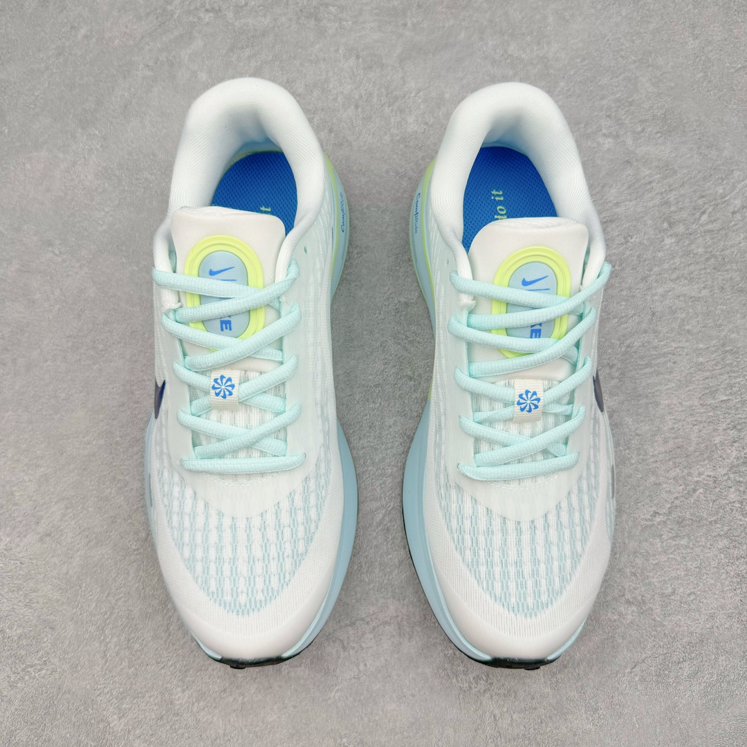 图片[2]-NK Journey Run 旅程慢跑系列低帮轻质缓震休闲运动公路跑步鞋 FN0228-101 采用科技织法轻盈织物合成鞋面材质 搭载柔软厚实ComfiRide 泡绵缓震组合外置防滑耐磨橡胶底片 穿上 Journey Run 公路跑步鞋 尽情畅跑 享受每一步的风景 搭载柔软厚实的 ComfiRide 泡绵缓震配置 助你征服充满挑战的路面 大步流星 微笑前行 该鞋款舒适非凡 让你爱不释脚 尺码：35.5 36 36.5 37.5 38 38.5 39 40 40.5 41 42 42.5 43 44 44.5 45-选品中心