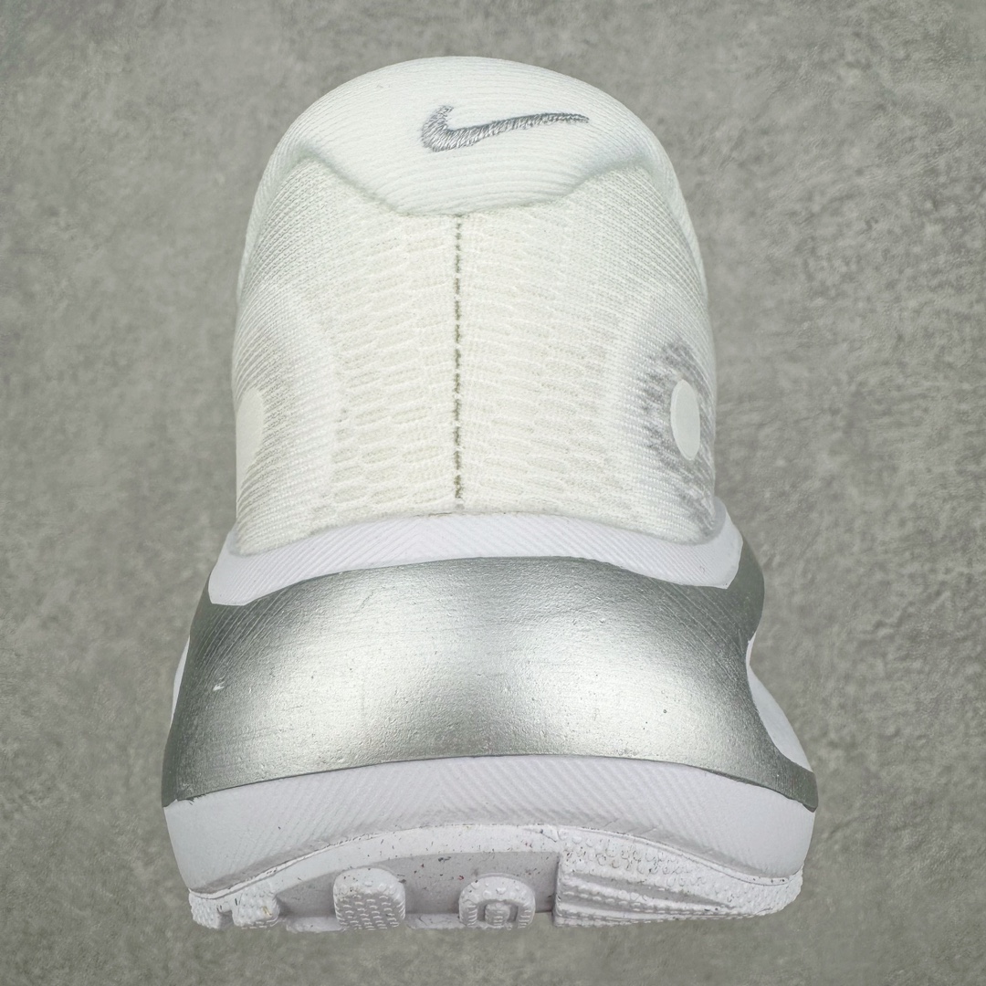 图片[8]-NK Journey Run 旅程慢跑系列低帮轻质缓震休闲运动公路跑步鞋 FJ7665-102 采用科技织法轻盈织物合成鞋面材质 搭载柔软厚实ComfiRide 泡绵缓震组合外置防滑耐磨橡胶底片 穿上 Journey Run 公路跑步鞋 尽情畅跑 享受每一步的风景 搭载柔软厚实的 ComfiRide 泡绵缓震配置 助你征服充满挑战的路面 大步流星 微笑前行 该鞋款舒适非凡 让你爱不释脚 尺码：35.5 36 36.5 37.5 38 38.5 39 40 40.5 41 42 42.5 43 44 44.5 45-选品中心