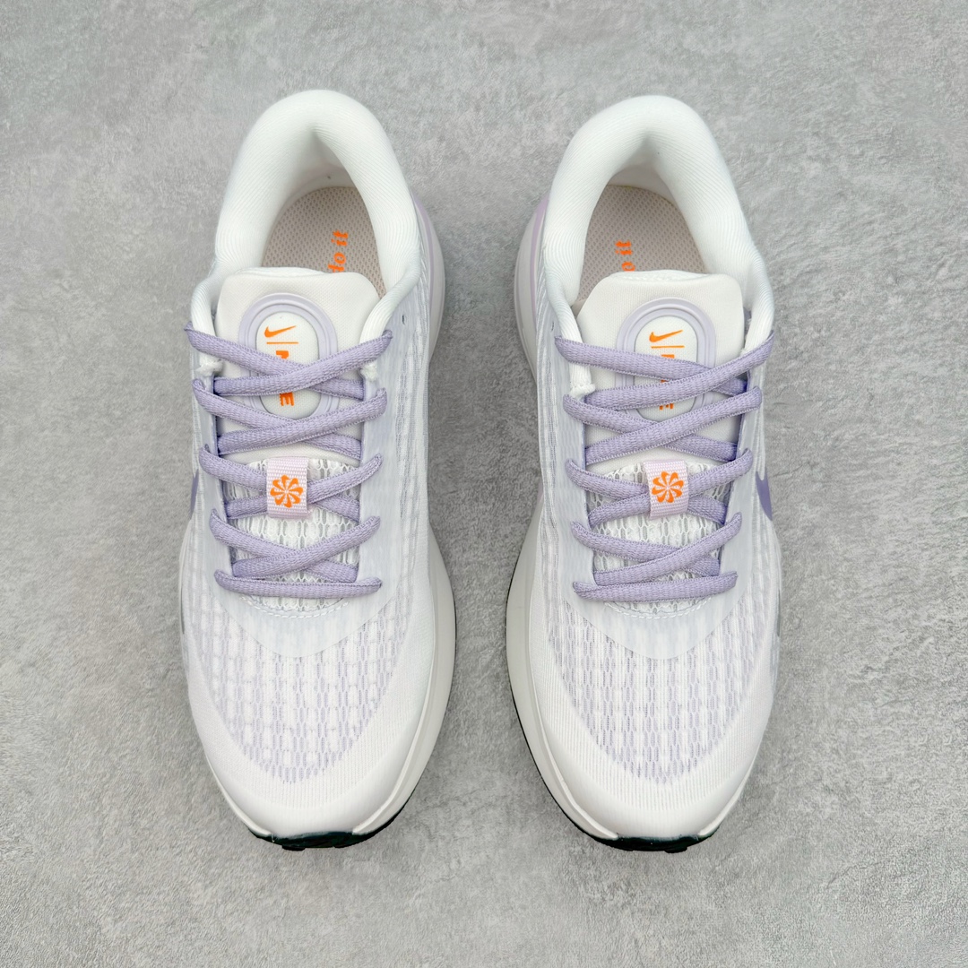 图片[2]-NK Journey Run 旅程慢跑系列低帮轻质缓震休闲运动公路跑步鞋 FJ7665-100 采用科技织法轻盈织物合成鞋面材质 搭载柔软厚实ComfiRide 泡绵缓震组合外置防滑耐磨橡胶底片 穿上 Journey Run 公路跑步鞋 尽情畅跑 享受每一步的风景 搭载柔软厚实的 ComfiRide 泡绵缓震配置 助你征服充满挑战的路面 大步流星 微笑前行 该鞋款舒适非凡 让你爱不释脚 尺码：35.5 36 36.5 37.5 38 38.5 39 40 40.5 41 42 42.5 43 44 44.5 45-选品中心