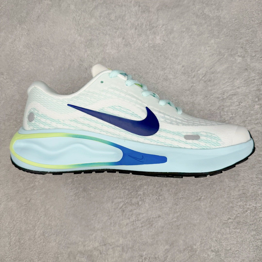 图片[3]-NK Journey Run 旅程慢跑系列低帮轻质缓震休闲运动公路跑步鞋 FJ7665 采用科技织法轻盈织物合成鞋面材质 搭载柔软厚实ComfiRide 泡绵缓震组合外置防滑耐磨橡胶底片 穿上 Journey Run 公路跑步鞋 尽情畅跑 享受每一步的风景 搭载柔软厚实的 ComfiRide 泡绵缓震配置 助你征服充满挑战的路面 大步流星 微笑前行 该鞋款舒适非凡 让你爱不释脚 尺码：35.5 36 36.5 37.5 38 38.5 39 40 40.5 41 42 42.5 43 44 44.5 45-选品中心