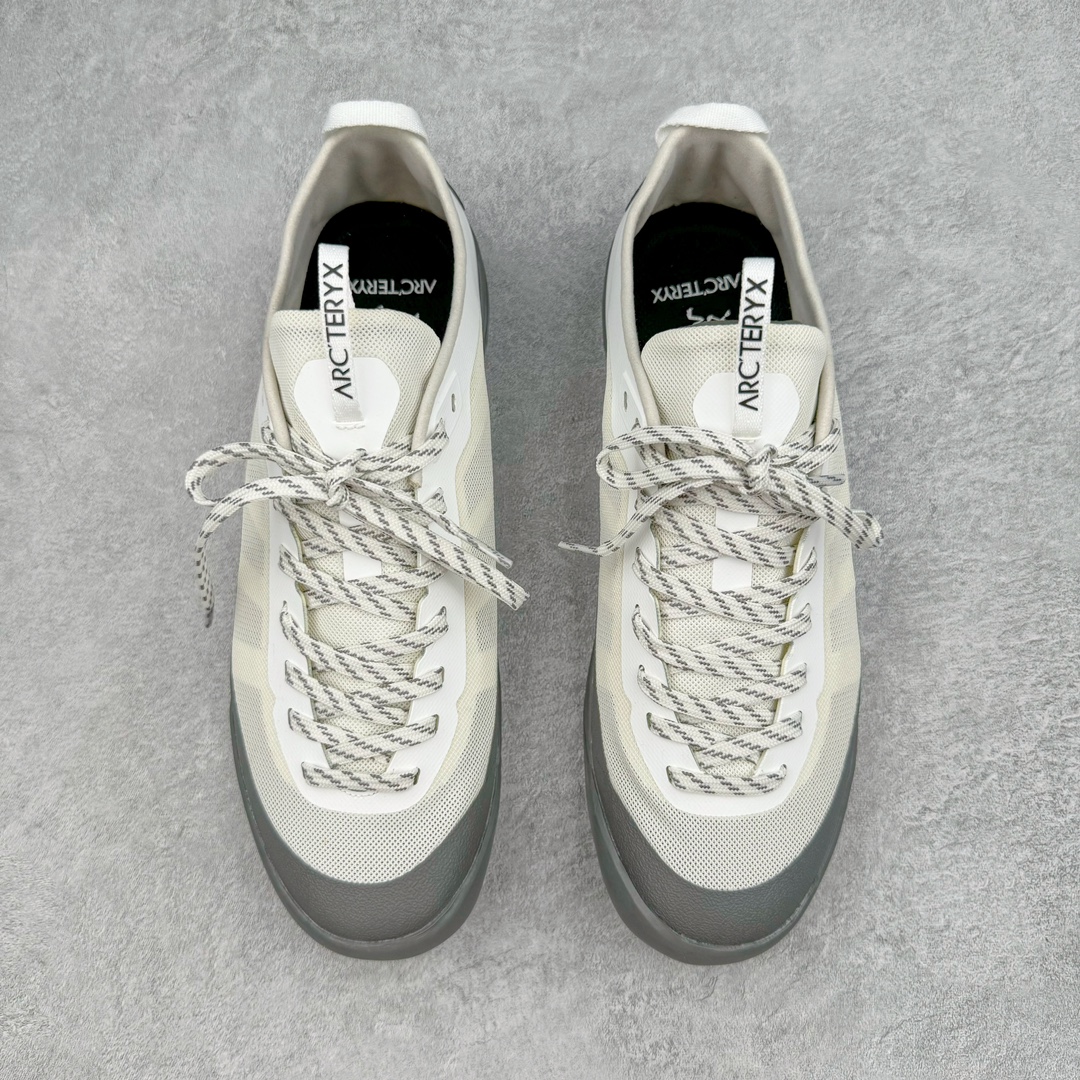 图片[2]-＃SG 加拿大品牌 始祖鸟·Arcteryx始祖鸟 Konseal Lt 轻量网布防滑轻便耐磨低帮越野跑步鞋 利用先进的技术、更轻但可靠耐用的材料和高度专注的设计流程，我们创造了我们最轻的接近鞋 Konseal LT。它专为在您携带背包和攀爬装备时覆盖崎岖的地面而设计，提供足底支撑和保护、应对不断変化的地形的敏捷性以及 Vibram® Megagrip 外底的自抓地力。内里提供赤足舒适感，鞋跟可平折，因此您可以在系绳或露营时将其作为木屐穿着。尺码：39 40 41 42 43 44 45-选品中心