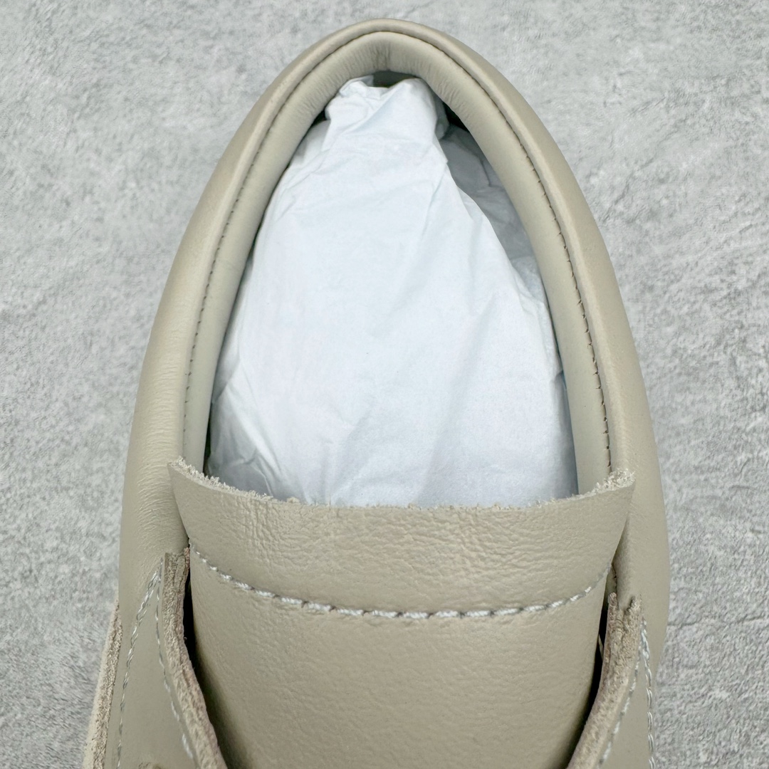 图片[11]-＃GD广顶 Rick Owens Drkshdw 瑞克·欧文斯低帮皮面时尚运动板鞋 奶白 二级市场已经7K以上 平台客户随意卖四位数 RO广东原厂出品 纯原天花板 原版一比一复刻 冲正绝不翻车 还原度达到百分之98以上 原楦开发纸版版型 ZP拆解原版1：1复模裁片纸版 力求做到0错位 这样才能达到和zp一致的鞋型味道 采用进口cnc数控机床开发对版独家tpu奶香大底 区别于市场所有版本 zp同源全头层粒面小牛皮 达到和zp一致手感 原厂进口细纹布 万邦订购原厂高弹粉红色海绵 内里搭配软质细腻羊皮 TPU高密度大底 软硬度透光度高已经测试和原版一致 尺码：39 40 41 42 43 44 45 46-选品中心