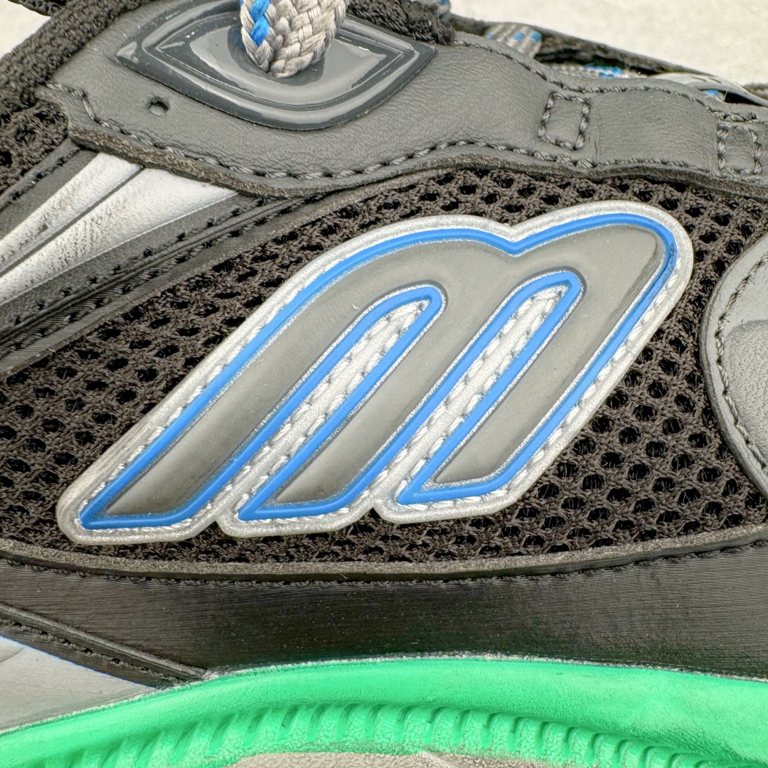 图片[12]-＃总裁特价福利 BALENCIAGA 10XL Sneakers 巴黎世家网布系带低帮走秀复古老爹鞋 圈内最强巴黎 尺码大小一比一还原Zp 区别其他工厂缩小两个号码 全套原纸板楦头开发 最原汁原味的灵魂版型 全鞋荧光划线卡点 胶水把控整洁度追求极致完美 每一双都是工艺品 多重QC质检 超越公司货的品控标准 实实在在的免检产品 原盒原配 正确字体电绣 粗细、位置、大小正确 侧边TPU 透气孔匹配意产原版 正确分离大底 TPU软底 原版一致大底LOGO 立体感十足 原厂皮料水洗做旧 采购原厂网纱 不含皮革 网布材料和聚氨酯 磨损效果 展现品牌对于新潮事物的热情 这款鞋子拥有巨大尺寸和醒目设计 符合当下”老爹鞋”的趋势 鞋子采用银灰配色 营造出低调而不失华丽的效果 10XL的尺码使它成为市场中最显眼的存在 适合追求个性化的人群 Balenciaga始终站在时尚前沿 此次发布的产品再次体现了他们的创新能力 偏大两码 尺码：35 36 37 38 39 40 41 42 43 44 45 46-选品中心