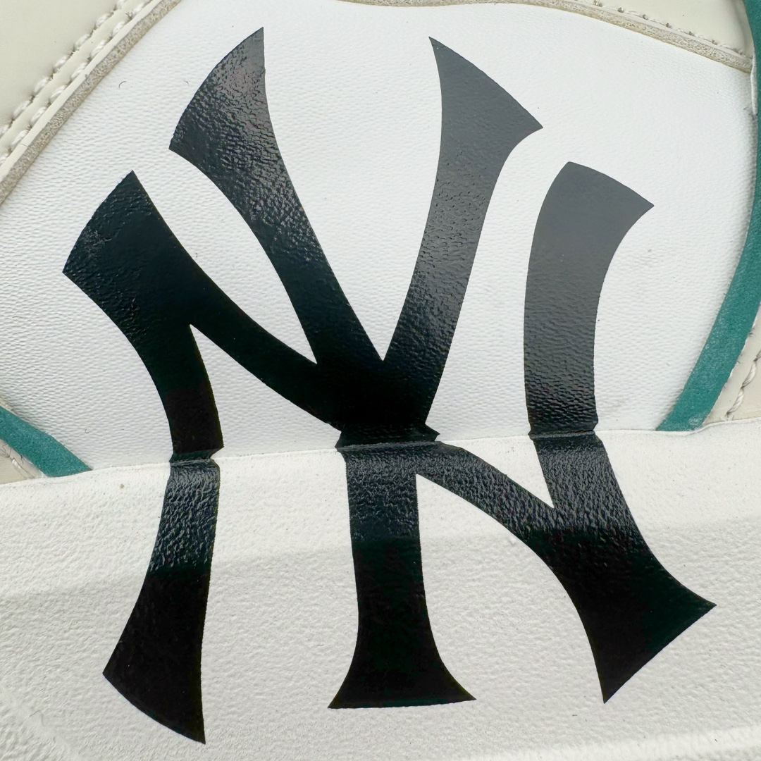 图片[16]-＃PB过验版 MLB Chunky Liner Basic 复古印花学长鞋系列低帮轻量增高厚底百搭休闲运动慢跑鞋板鞋 Korea韩国联名NY美国榄球纽约洋基队限定 目前可过轻松秒过各类鉴定 能操作的私聊 韩国代购专供 左脚内置NFC感应 区别市面贴纸假芯片 MLB专用菱形双针中底布 重点细节中底布带注胶孔 原厂NFC感应吊牌 支持鉴定 一个两位数 原盒原标 全套原楦原纸板原厂数据开发 中韩文保养标贴 绿色防霉片 平台代购专供 独家一比一RB+MD组合大底 高频后跟小人Logo精准对位立体饱满 正确网布加超迁鞋面 转印中底走线紧密 转印Logo工艺表层防刮不掉色 尺码：35 36 36.5 37.5 38 38.5 39 40 40.5 41 42 42.5 43 44 44.5 45-选品中心