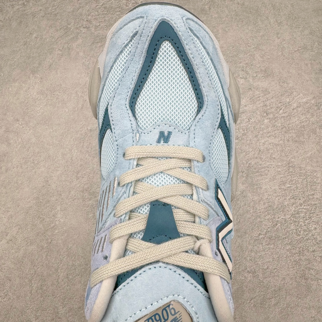 图片[4]-New Balance NB9060 复古运动鞋 新百伦又带来了新鞋型 并且是与芝加哥街头品牌 Joe Freshgoods 的联名款 鞋身主体采用了类似 990 系列的设计风格 与传统复古慢跑鞋区别不大 最大的变化就是鞋底部分 在传统设计的中底外层 增加了多个分区的模块 圆润的线条设计与我们熟悉的 New Balance 风格截然不同 但与同样充满弧形线条的鞋面搭配 看起来毫无违和感 尺码：36-45-选品中心