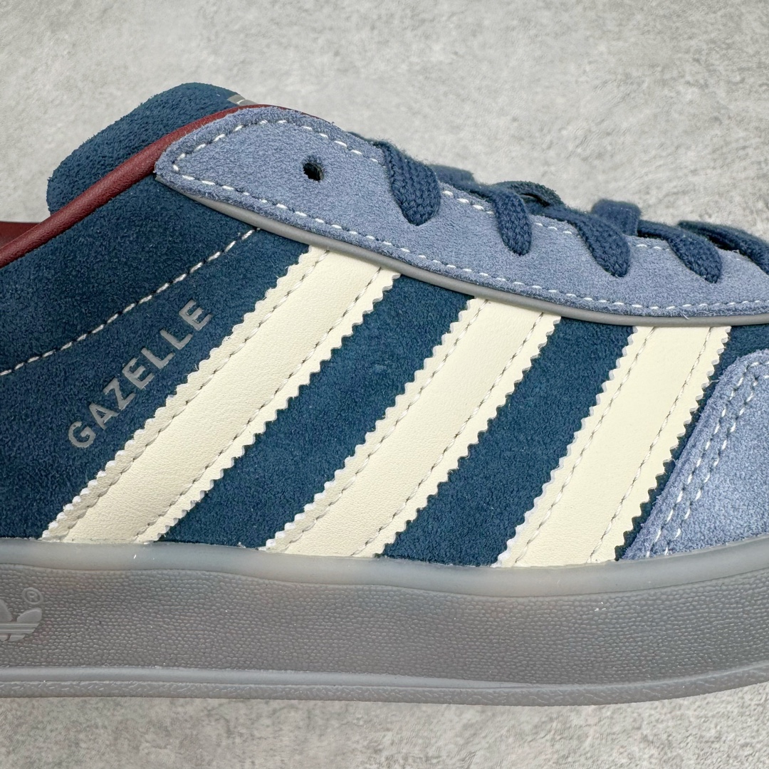 图片[19]-＃HP纯原 AD Original Gazelle Trainers 瞪羚室内鞋系列低帮复古百搭休闲运动德训风板鞋 藏青蓝 ID1008 高端零售特供批次 原厂定制长毛翻毛皮组合环保纤维革鞋面材质 内置环保海玻璃鞋垫 外置RB橡胶大底 产品品控稳定性领先行业 原厂全套原楦原纸板冲刀磨具开发 原厂皮料加持 原厂港宝加持定型后跟R度完美 将复古进行到底 简约流畅 三十年不变经典 这款Gazelle运动鞋 无论面料、配色、质感或设计 都只在重现其1991年原款的经典 皮革鞋面 撞色三条纹和鞋跟标的设计 力求呈现90年代的经典复古风潮 Samba火热的同时 也带动了其它的复古鞋型 Gazelle便是其中一只 Gazelle Indoor拥有包边更宽的T字型鞋头 更好的保护运动员的前掌 浓浓的复古氛围感 非常适合现在流行的Cleanfit风格 尺码：35.5 36 36⅔ 37⅓ 38 38⅔ 39⅓ 40 40⅔ 41⅓ 42 42⅔ 43⅓ 44 44⅔ 45-选品中心