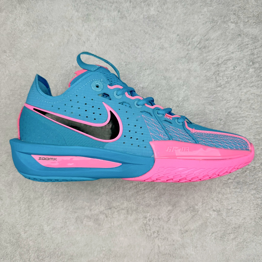 ＃TG NK G.T. Cut 3 EP GT3代实战篮球鞋 HJ8206-200 该鞋款采用出众回弹设计 为切入、转向和移步篮筐提供出色的能量回馈 回弹性能带来弹力充沛的迈步体验 助你爆发疾速 全掌型 ZoomX 泡绵 缔造弹力出众的轻盈迈步体验 助你在比赛升温时能够急速快攻 驰骋全场 鞋面绳线与鞋带相结合 有助稳固前足 后跟搭配加垫鞋口 为脚踝营造舒适稳固感受 全掌型 ZoomX 泡绵 能够带来出众的能量回馈 前足外侧采用精巧塑料覆面 在瞬间爆发时提供稳固脚感 尺码：39 40 40.5 41 42 42.5 43 44 44.5 45 46-选品中心