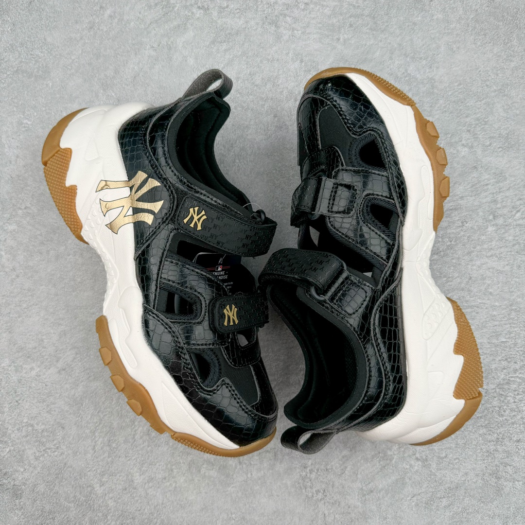 图片[3]-MLB Sandal Chunky Mask 纽约洋基队百搭时尚运动凉鞋 MLB是韩国F&F旗下潮流服装品牌 拥有150年历史的经典传统 是街头文化和国际生活方式的领导者 MLB拥有包括男装、女装、童装、配饰在内的全品类服饰 提供覆盖各性别、各年龄层、From Head to Toe的穿搭装备 其产品结合了韩国的时尚造型与质感 展现了运动服饰也可以兼具时尚潮流的风格 在产品设计上 MLB不仅融合了美国职业棒球大联盟的各当家球队 更结合了棒球运动中的各个元素 复古风范自信控场 复古鞋型率先勾描独特的自我态度 在经典线条与时尚元素的精彩交织下刷新街头复古运动风潮 质感十足兼备卓越的舒适透气性能迎合夏日追求的自在脚感。尺码：36 36.5 37.5 38 38.5 39 40 40.5 41 42 42.5 43 44 45-选品中心