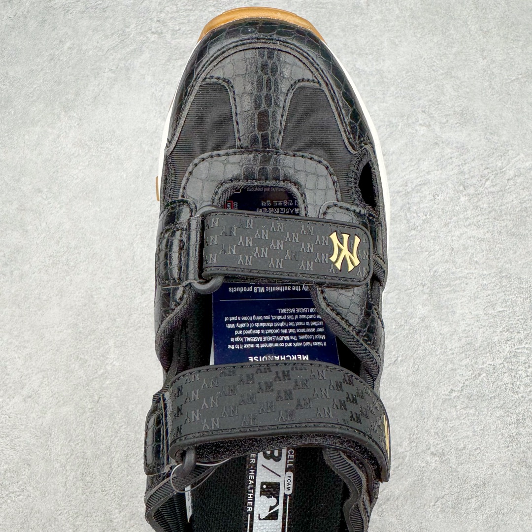 图片[4]-MLB Sandal Chunky Mask 纽约洋基队百搭时尚运动凉鞋 MLB是韩国F&F旗下潮流服装品牌 拥有150年历史的经典传统 是街头文化和国际生活方式的领导者 MLB拥有包括男装、女装、童装、配饰在内的全品类服饰 提供覆盖各性别、各年龄层、From Head to Toe的穿搭装备 其产品结合了韩国的时尚造型与质感 展现了运动服饰也可以兼具时尚潮流的风格 在产品设计上 MLB不仅融合了美国职业棒球大联盟的各当家球队 更结合了棒球运动中的各个元素 复古风范自信控场 复古鞋型率先勾描独特的自我态度 在经典线条与时尚元素的精彩交织下刷新街头复古运动风潮 质感十足兼备卓越的舒适透气性能迎合夏日追求的自在脚感。尺码：36 36.5 37.5 38 38.5 39 40 40.5 41 42 42.5 43 44 45-选品中心