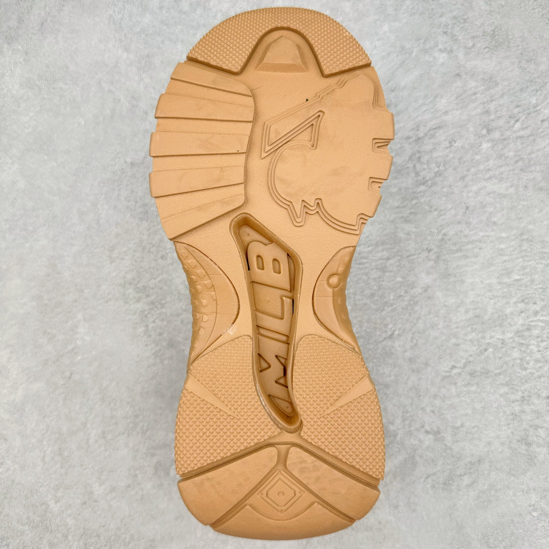 图片[9]-MLB Sandal Chunky Mask 纽约洋基队百搭时尚运动凉鞋 MLB是韩国F&F旗下潮流服装品牌 拥有150年历史的经典传统 是街头文化和国际生活方式的领导者 MLB拥有包括男装、女装、童装、配饰在内的全品类服饰 提供覆盖各性别、各年龄层、From Head to Toe的穿搭装备 其产品结合了韩国的时尚造型与质感 展现了运动服饰也可以兼具时尚潮流的风格 在产品设计上 MLB不仅融合了美国职业棒球大联盟的各当家球队 更结合了棒球运动中的各个元素 复古风范自信控场 复古鞋型率先勾描独特的自我态度 在经典线条与时尚元素的精彩交织下刷新街头复古运动风潮 质感十足兼备卓越的舒适透气性能迎合夏日追求的自在脚感。尺码：36 36.5 37.5 38 38.5 39 40 40.5 41 42 42.5 43 44 45-选品中心