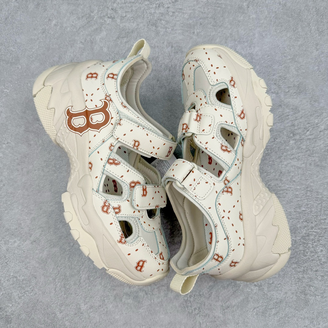 图片[3]-MLB Sandal Chunky Mask 纽约洋基队百搭时尚运动凉鞋 MLB是韩国F&F旗下潮流服装品牌 拥有150年历史的经典传统 是街头文化和国际生活方式的领导者 MLB拥有包括男装、女装、童装、配饰在内的全品类服饰 提供覆盖各性别、各年龄层、From Head to Toe的穿搭装备 其产品结合了韩国的时尚造型与质感 展现了运动服饰也可以兼具时尚潮流的风格 在产品设计上 MLB不仅融合了美国职业棒球大联盟的各当家球队 更结合了棒球运动中的各个元素 复古风范自信控场 复古鞋型率先勾描独特的自我态度 在经典线条与时尚元素的精彩交织下刷新街头复古运动风潮 质感十足兼备卓越的舒适透气性能迎合夏日追求的自在脚感。尺码：36 36.5 37.5 38 38.5 39 40 40.5 41 42 42.5 43 44 45-选品中心