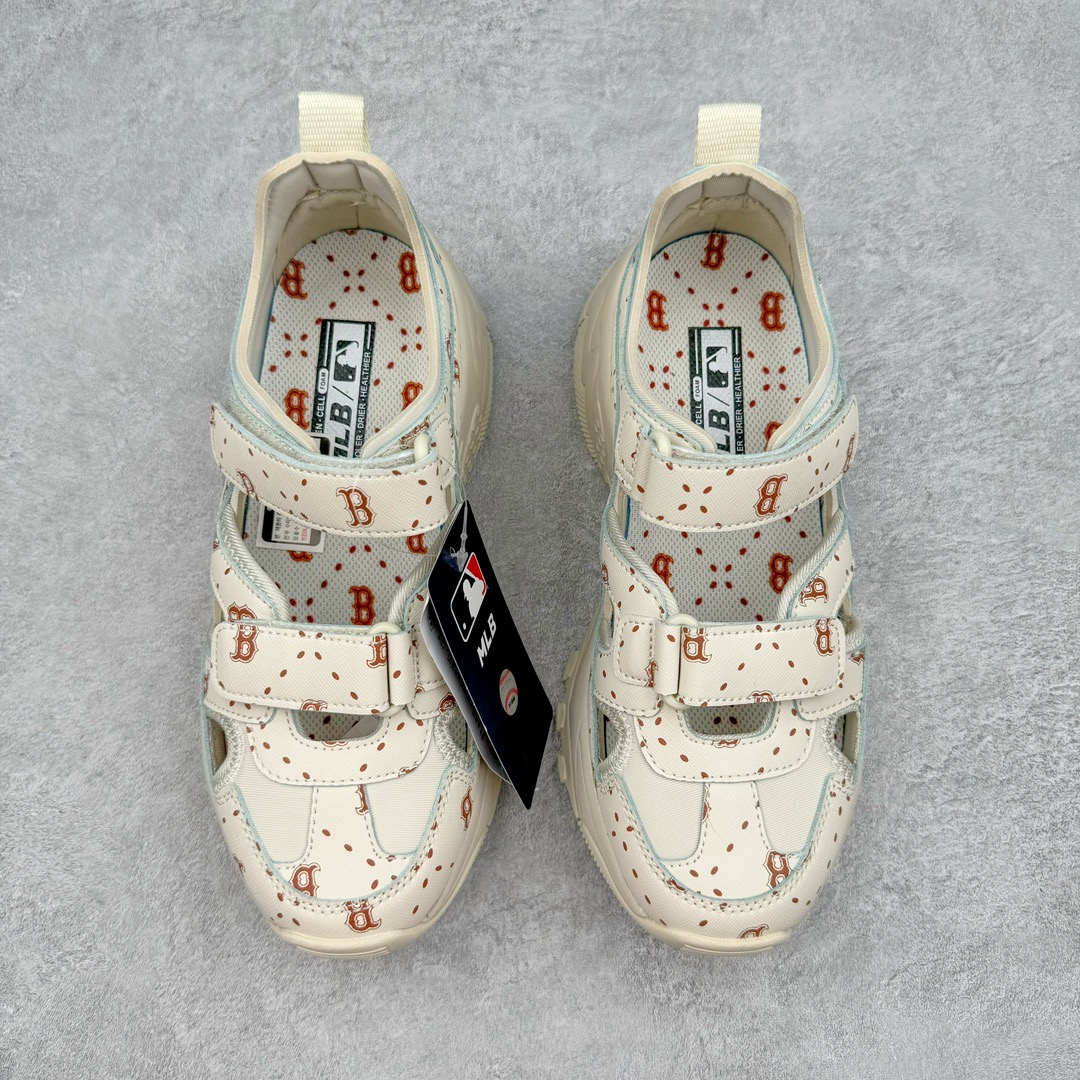 图片[2]-MLB Sandal Chunky Mask 纽约洋基队百搭时尚运动凉鞋 MLB是韩国F&F旗下潮流服装品牌 拥有150年历史的经典传统 是街头文化和国际生活方式的领导者 MLB拥有包括男装、女装、童装、配饰在内的全品类服饰 提供覆盖各性别、各年龄层、From Head to Toe的穿搭装备 其产品结合了韩国的时尚造型与质感 展现了运动服饰也可以兼具时尚潮流的风格 在产品设计上 MLB不仅融合了美国职业棒球大联盟的各当家球队 更结合了棒球运动中的各个元素 复古风范自信控场 复古鞋型率先勾描独特的自我态度 在经典线条与时尚元素的精彩交织下刷新街头复古运动风潮 质感十足兼备卓越的舒适透气性能迎合夏日追求的自在脚感。尺码：36 36.5 37.5 38 38.5 39 40 40.5 41 42 42.5 43 44 45-选品中心