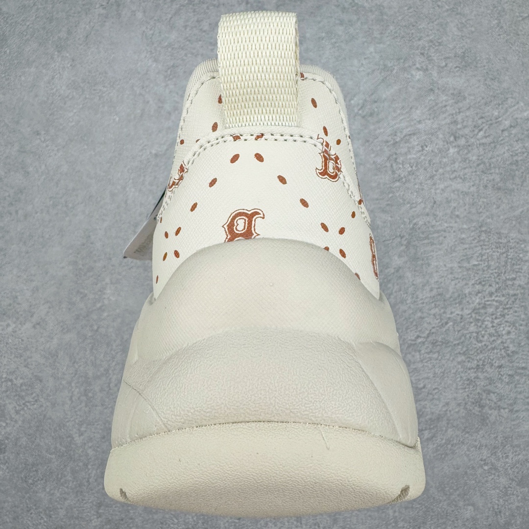 图片[8]-MLB Sandal Chunky Mask 纽约洋基队百搭时尚运动凉鞋 MLB是韩国F&F旗下潮流服装品牌 拥有150年历史的经典传统 是街头文化和国际生活方式的领导者 MLB拥有包括男装、女装、童装、配饰在内的全品类服饰 提供覆盖各性别、各年龄层、From Head to Toe的穿搭装备 其产品结合了韩国的时尚造型与质感 展现了运动服饰也可以兼具时尚潮流的风格 在产品设计上 MLB不仅融合了美国职业棒球大联盟的各当家球队 更结合了棒球运动中的各个元素 复古风范自信控场 复古鞋型率先勾描独特的自我态度 在经典线条与时尚元素的精彩交织下刷新街头复古运动风潮 质感十足兼备卓越的舒适透气性能迎合夏日追求的自在脚感。尺码：36 36.5 37.5 38 38.5 39 40 40.5 41 42 42.5 43 44 45-选品中心