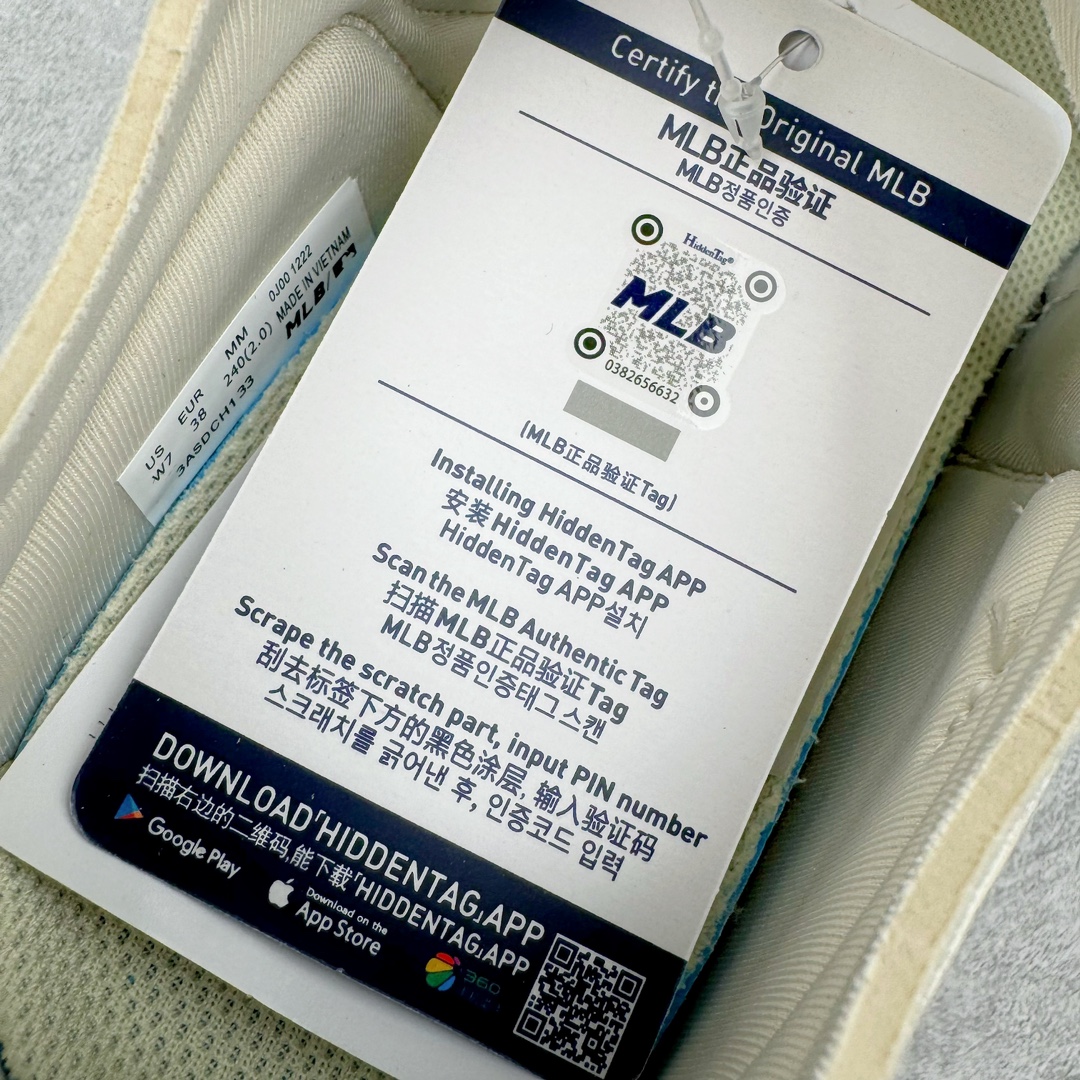 图片[14]-MLB Sandal Chunky Mask 纽约洋基队百搭时尚运动凉鞋 MLB是韩国F&F旗下潮流服装品牌 拥有150年历史的经典传统 是街头文化和国际生活方式的领导者 MLB拥有包括男装、女装、童装、配饰在内的全品类服饰 提供覆盖各性别、各年龄层、From Head to Toe的穿搭装备 其产品结合了韩国的时尚造型与质感 展现了运动服饰也可以兼具时尚潮流的风格 在产品设计上 MLB不仅融合了美国职业棒球大联盟的各当家球队 更结合了棒球运动中的各个元素 复古风范自信控场 复古鞋型率先勾描独特的自我态度 在经典线条与时尚元素的精彩交织下刷新街头复古运动风潮 质感十足兼备卓越的舒适透气性能迎合夏日追求的自在脚感。尺码：36 36.5 37.5 38 38.5 39 40 40.5 41 42 42.5 43 44 45-选品中心