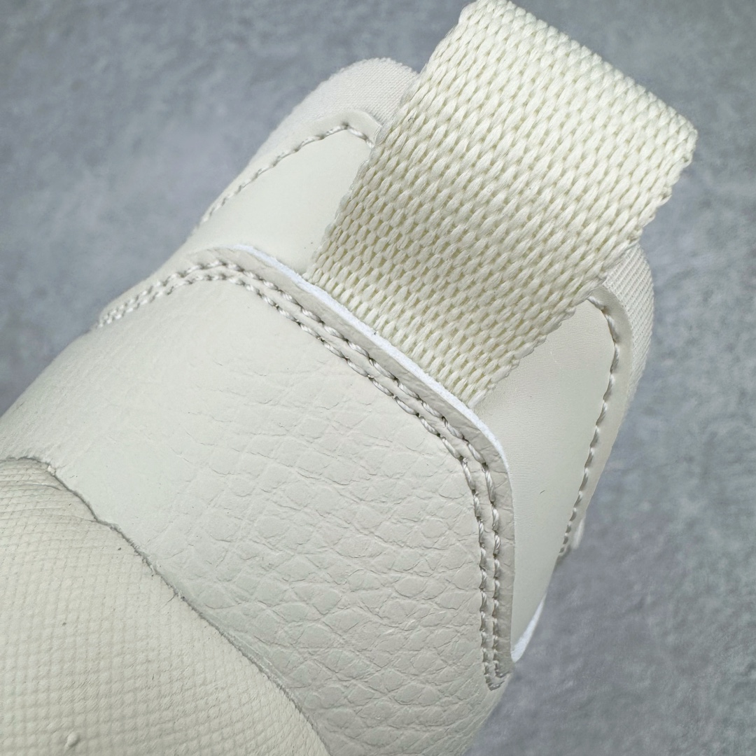 图片[13]-MLB Sandal Chunky Mask 纽约洋基队百搭时尚运动凉鞋 MLB是韩国F&F旗下潮流服装品牌 拥有150年历史的经典传统 是街头文化和国际生活方式的领导者 MLB拥有包括男装、女装、童装、配饰在内的全品类服饰 提供覆盖各性别、各年龄层、From Head to Toe的穿搭装备 其产品结合了韩国的时尚造型与质感 展现了运动服饰也可以兼具时尚潮流的风格 在产品设计上 MLB不仅融合了美国职业棒球大联盟的各当家球队 更结合了棒球运动中的各个元素 复古风范自信控场 复古鞋型率先勾描独特的自我态度 在经典线条与时尚元素的精彩交织下刷新街头复古运动风潮 质感十足兼备卓越的舒适透气性能迎合夏日追求的自在脚感。尺码：36 36.5 37.5 38 38.5 39 40 40.5 41 42 42.5 43 44 45-选品中心