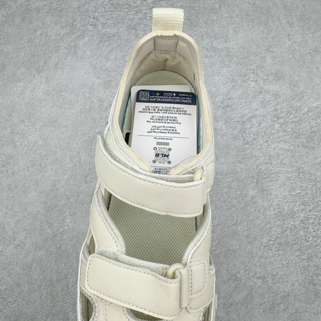 图片[5]-MLB Sandal Chunky Mask 纽约洋基队百搭时尚运动凉鞋 MLB是韩国F&F旗下潮流服装品牌 拥有150年历史的经典传统 是街头文化和国际生活方式的领导者 MLB拥有包括男装、女装、童装、配饰在内的全品类服饰 提供覆盖各性别、各年龄层、From Head to Toe的穿搭装备 其产品结合了韩国的时尚造型与质感 展现了运动服饰也可以兼具时尚潮流的风格 在产品设计上 MLB不仅融合了美国职业棒球大联盟的各当家球队 更结合了棒球运动中的各个元素 复古风范自信控场 复古鞋型率先勾描独特的自我态度 在经典线条与时尚元素的精彩交织下刷新街头复古运动风潮 质感十足兼备卓越的舒适透气性能迎合夏日追求的自在脚感。尺码：36 36.5 37.5 38 38.5 39 40 40.5 41 42 42.5 43 44 45-选品中心