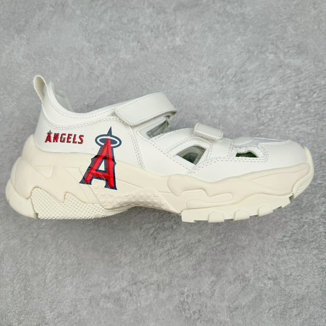 图片[7]-MLB Sandal Chunky Mask 纽约洋基队百搭时尚运动凉鞋 MLB是韩国F&F旗下潮流服装品牌 拥有150年历史的经典传统 是街头文化和国际生活方式的领导者 MLB拥有包括男装、女装、童装、配饰在内的全品类服饰 提供覆盖各性别、各年龄层、From Head to Toe的穿搭装备 其产品结合了韩国的时尚造型与质感 展现了运动服饰也可以兼具时尚潮流的风格 在产品设计上 MLB不仅融合了美国职业棒球大联盟的各当家球队 更结合了棒球运动中的各个元素 复古风范自信控场 复古鞋型率先勾描独特的自我态度 在经典线条与时尚元素的精彩交织下刷新街头复古运动风潮 质感十足兼备卓越的舒适透气性能迎合夏日追求的自在脚感。尺码：36 36.5 37.5 38 38.5 39 40 40.5 41 42 42.5 43 44 45-选品中心