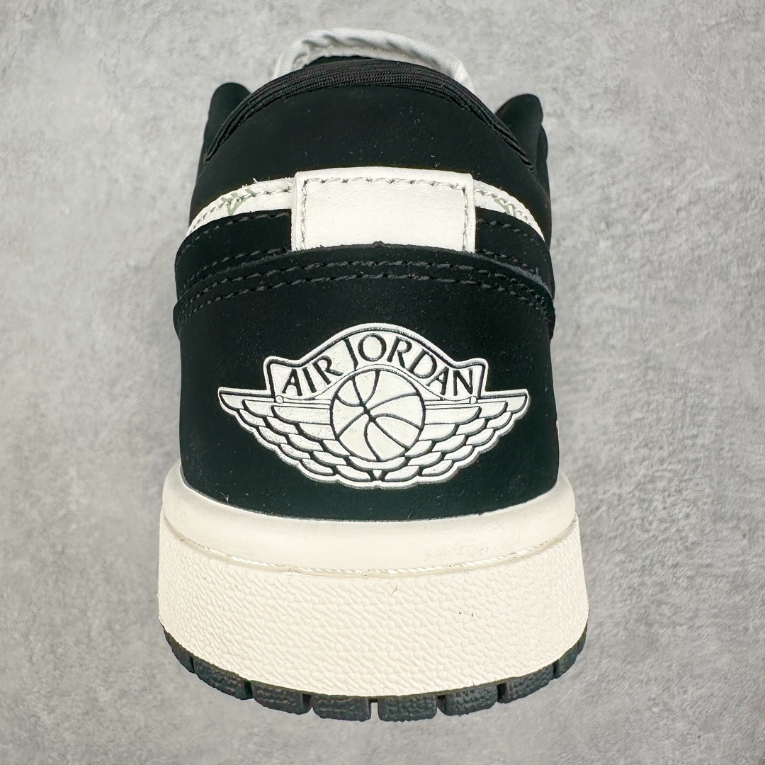 图片[8]-Air Jordan AJ1 Low 低帮系列定制配色 SJ9950-001 原厂内置气垫魔块 A模大底 头层小牛皮 鞋舌AJ原厂专用牛津布+AJ专用反口珍珠布+原厂无杂质高弹内里海棉+特殊封边弹力鞋带 尺码：36 36.5 37.5 38 38.5 39 40 40.5 41 42 42.5 43 44 44.5 45 46-选品中心