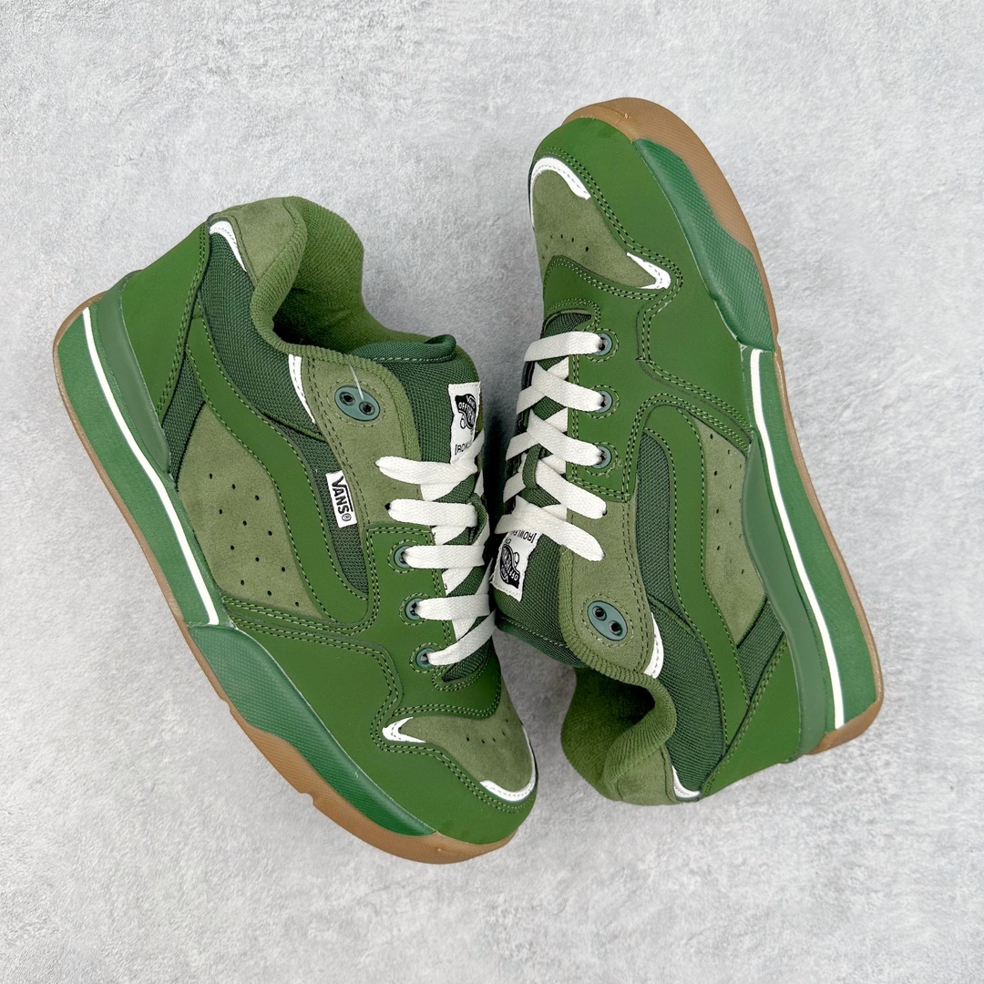 图片[3]-Vans Rowley XLT 系列 范斯官方 减震耐磨复古滑板鞋 Vans 不断坚持延续滑板文化。本次系列以 Rowley XLT 为设计载体，深挖复古元素，推出 Vans Rowley XLT 系列，向滑板文化的致敬。鞋款在设计上，融合了品牌的标志性风格和滑板属性，在为滑板爱好者提供了更加舒适、稳定的滑行体验的同时，也呈现出独特的风格。 尺码：35-45（36.5 38.5 40.5 42.5）正常码-选品中心