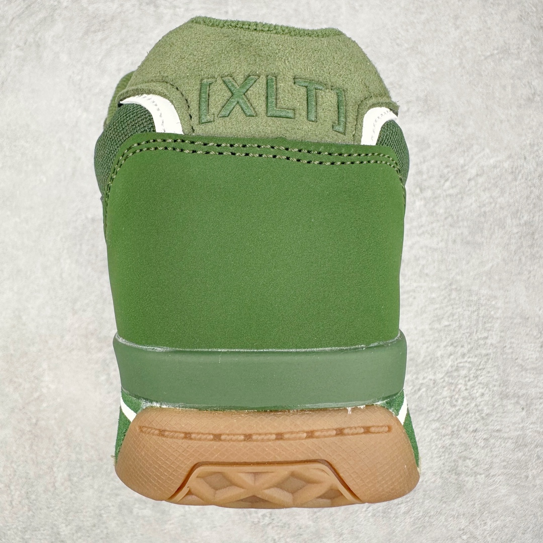 图片[8]-Vans Rowley XLT 系列 范斯官方 减震耐磨复古滑板鞋 Vans 不断坚持延续滑板文化。本次系列以 Rowley XLT 为设计载体，深挖复古元素，推出 Vans Rowley XLT 系列，向滑板文化的致敬。鞋款在设计上，融合了品牌的标志性风格和滑板属性，在为滑板爱好者提供了更加舒适、稳定的滑行体验的同时，也呈现出独特的风格。 尺码：35-45（36.5 38.5 40.5 42.5）正常码-选品中心