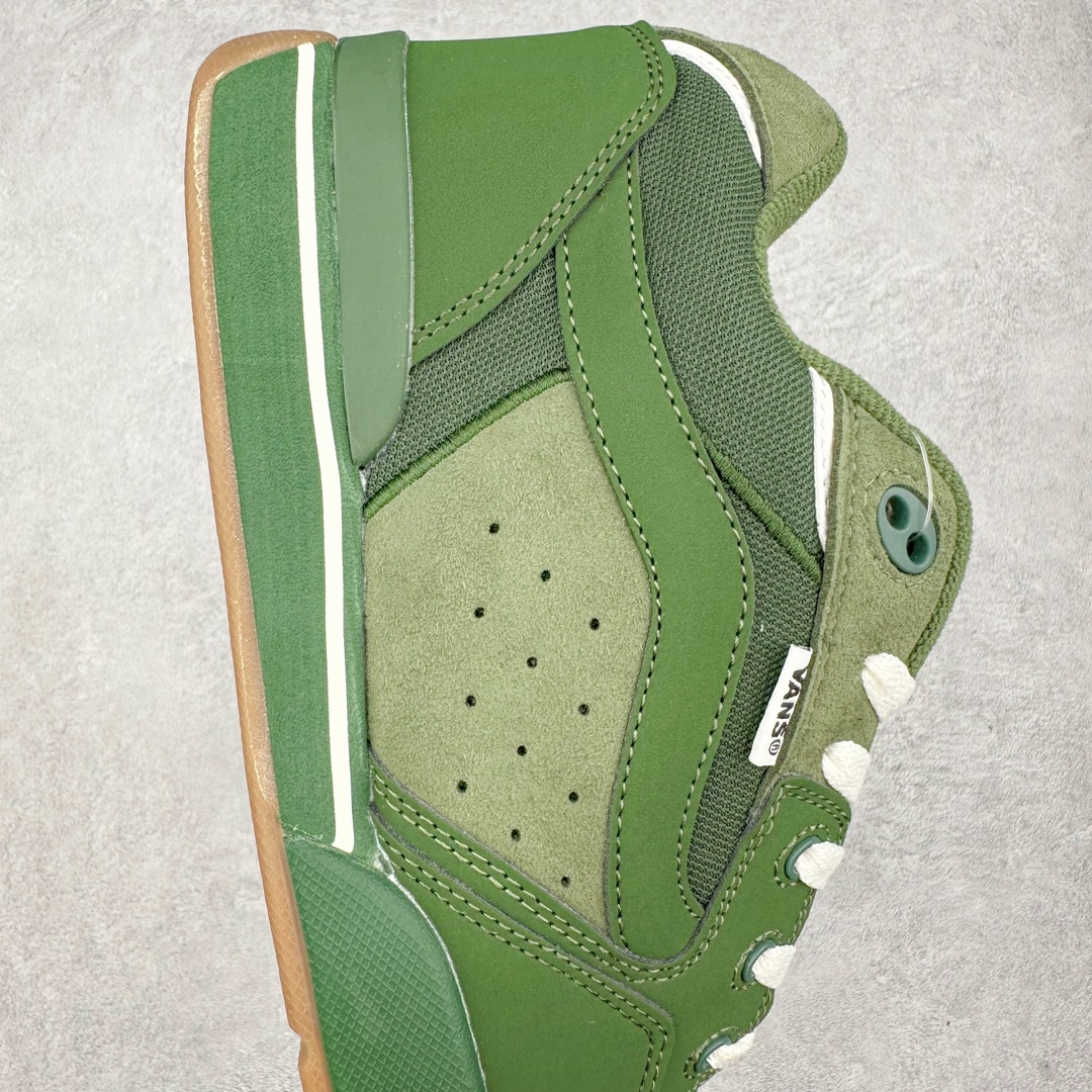 图片[6]-Vans Rowley XLT 系列 范斯官方 减震耐磨复古滑板鞋 Vans 不断坚持延续滑板文化。本次系列以 Rowley XLT 为设计载体，深挖复古元素，推出 Vans Rowley XLT 系列，向滑板文化的致敬。鞋款在设计上，融合了品牌的标志性风格和滑板属性，在为滑板爱好者提供了更加舒适、稳定的滑行体验的同时，也呈现出独特的风格。 尺码：35-45（36.5 38.5 40.5 42.5）正常码-选品中心