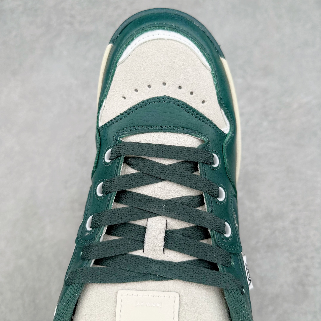 图片[3]-Vans Rowley XLT 系列 范斯官方 减震耐磨复古滑板鞋 Vans 不断坚持延续滑板文化。本次系列以 Rowley XLT 为设计载体，深挖复古元素，推出 Vans Rowley XLT 系列，向滑板文化的致敬。鞋款在设计上，融合了品牌的标志性风格和滑板属性，在为滑板爱好者提供了更加舒适、稳定的滑行体验的同时，也呈现出独特的风格。 尺码：35-45（36.5 38.5 40.5 42.5）正常码-选品中心