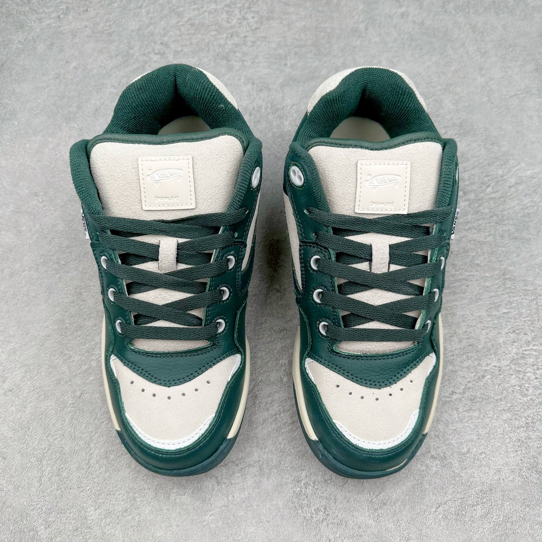 图片[2]-Vans Rowley XLT 系列 范斯官方 减震耐磨复古滑板鞋 Vans 不断坚持延续滑板文化。本次系列以 Rowley XLT 为设计载体，深挖复古元素，推出 Vans Rowley XLT 系列，向滑板文化的致敬。鞋款在设计上，融合了品牌的标志性风格和滑板属性，在为滑板爱好者提供了更加舒适、稳定的滑行体验的同时，也呈现出独特的风格。 尺码：35-45（36.5 38.5 40.5 42.5）正常码-选品中心