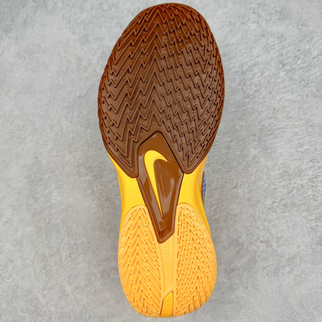 图片[9]-＃TG NK G.T. Cut 3 EP GT3代实战篮球鞋 DV2913-102 该鞋款采用出众回弹设计 为切入、转向和移步篮筐提供出色的能量回馈 回弹性能带来弹力充沛的迈步体验 助你爆发疾速 全掌型 ZoomX 泡绵 缔造弹力出众的轻盈迈步体验 助你在比赛升温时能够急速快攻 驰骋全场 鞋面绳线与鞋带相结合 有助稳固前足 后跟搭配加垫鞋口 为脚踝营造舒适稳固感受 全掌型 ZoomX 泡绵 能够带来出众的能量回馈 前足外侧采用精巧塑料覆面 在瞬间爆发时提供稳固脚感 尺码：39 40 40.5 41 42 42.5 43 44 44.5 45 46-选品中心