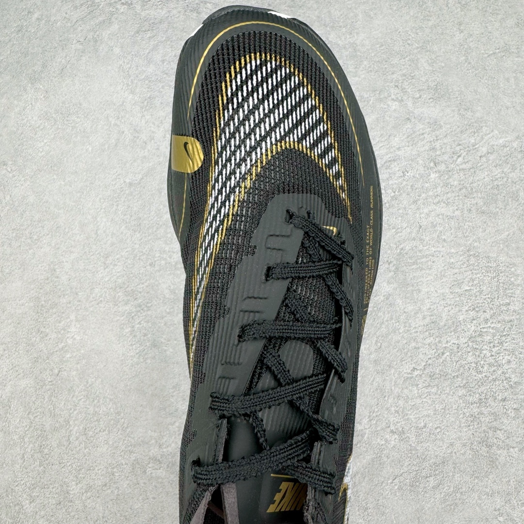 图片[4]-＃纯原 NK ZoomX Vaporfly Next% 马拉松二代跑鞋 内置碳板 鞋面使用了全新 Vaporweave 科技 这种类似蝉翼的材质相比 Flyknit 更加轻薄透气 非对称的鞋带系统和泡棉护垫的加入令舒适度更高 鞋头辅以超大的 Swoosh 点缀 再配上流线型外观设计 时尚感十足 尺码：36 36.5 37.5 38 38.5 39 40 40.5 41 42 42.5 43 44 44.5 45-选品中心
