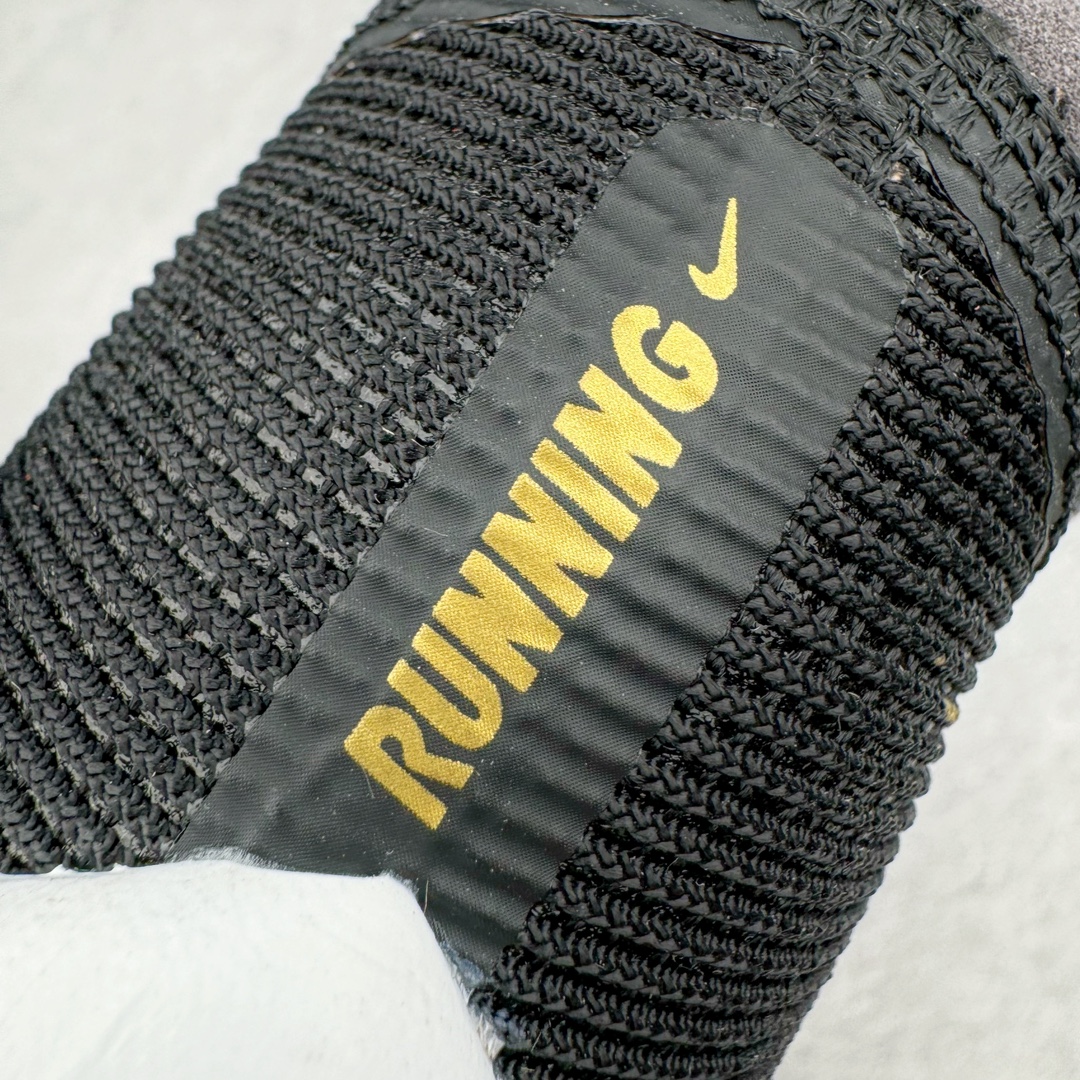 图片[17]-＃纯原 NK ZoomX Vaporfly Next% 马拉松二代跑鞋 内置碳板 鞋面使用了全新 Vaporweave 科技 这种类似蝉翼的材质相比 Flyknit 更加轻薄透气 非对称的鞋带系统和泡棉护垫的加入令舒适度更高 鞋头辅以超大的 Swoosh 点缀 再配上流线型外观设计 时尚感十足 尺码：36 36.5 37.5 38 38.5 39 40 40.5 41 42 42.5 43 44 44.5 45-选品中心