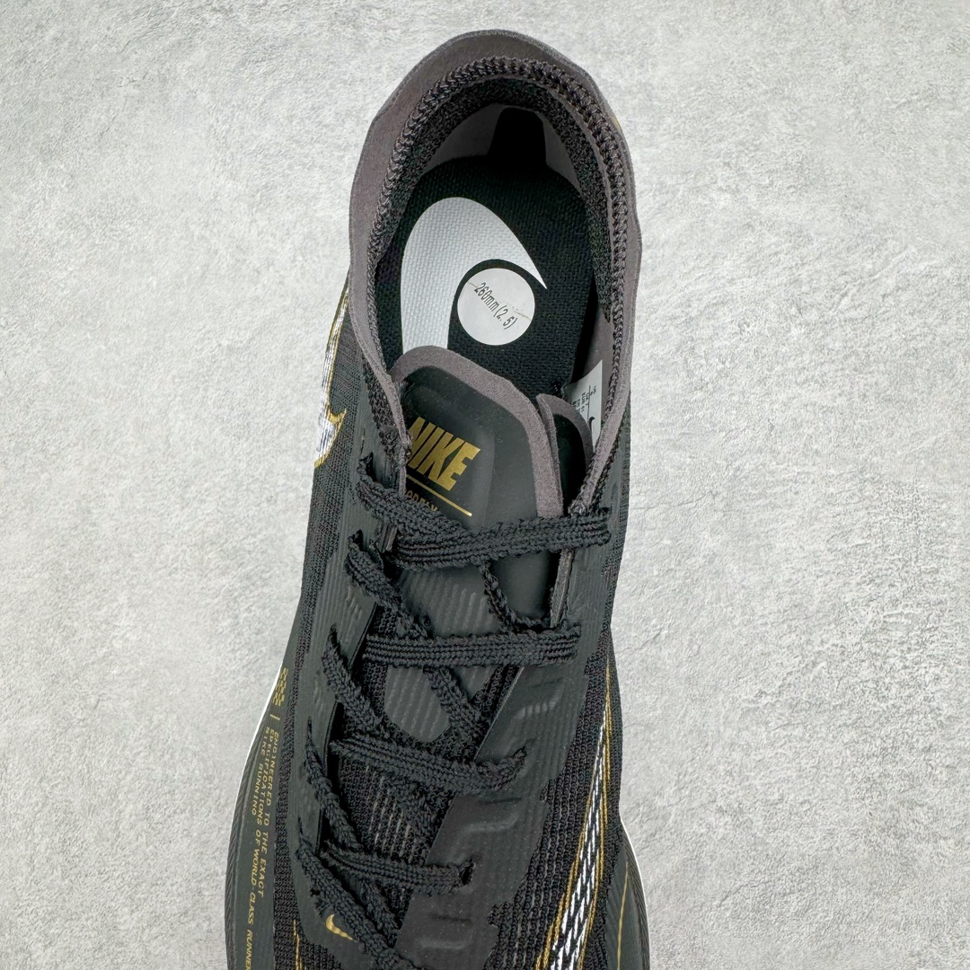 图片[5]-＃纯原 NK ZoomX Vaporfly Next% 马拉松二代跑鞋 内置碳板 鞋面使用了全新 Vaporweave 科技 这种类似蝉翼的材质相比 Flyknit 更加轻薄透气 非对称的鞋带系统和泡棉护垫的加入令舒适度更高 鞋头辅以超大的 Swoosh 点缀 再配上流线型外观设计 时尚感十足 尺码：36 36.5 37.5 38 38.5 39 40 40.5 41 42 42.5 43 44 44.5 45-选品中心