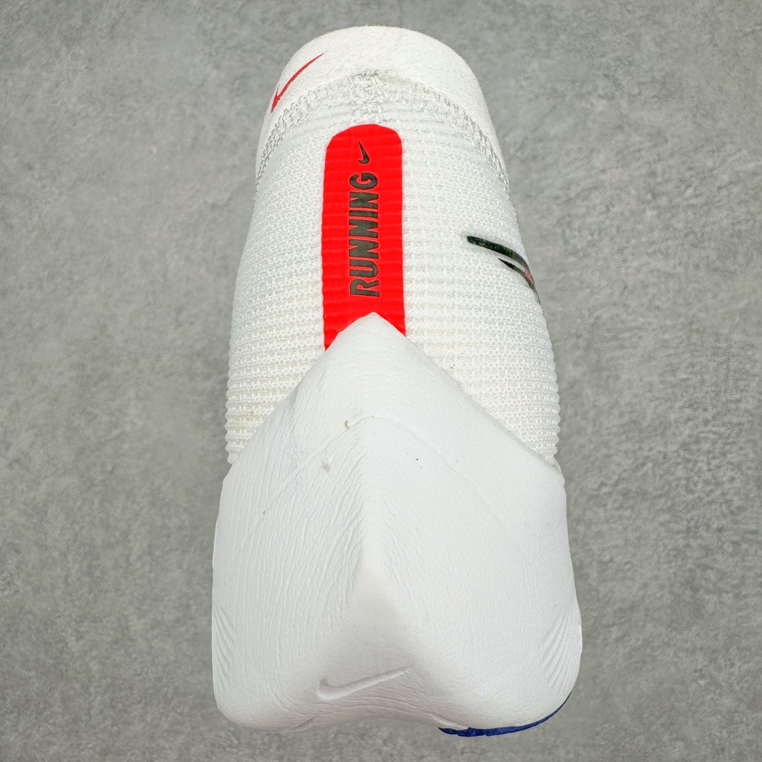 图片[8]-＃纯原福利 NK ZoomX Vaporfly Next% 马拉松二代跑鞋 细节整体升级 这款next%和上一款4%的鞋最大区的别于在鞋面面料 鞋面使用了全新 Vaporweave 科技 这种类似蝉翼的材质相比 Flyknit 更加轻薄透气 非对称的鞋带系统和泡棉护垫的加入令舒适度更高 鞋头辅以超大的 Swoosh 点缀 再配上流线型外观设计 时尚感十足 尺码：36 36.5 37.5 38 38.5 39 40 40.5 41 42 42.5 43 44 44.5 45-选品中心