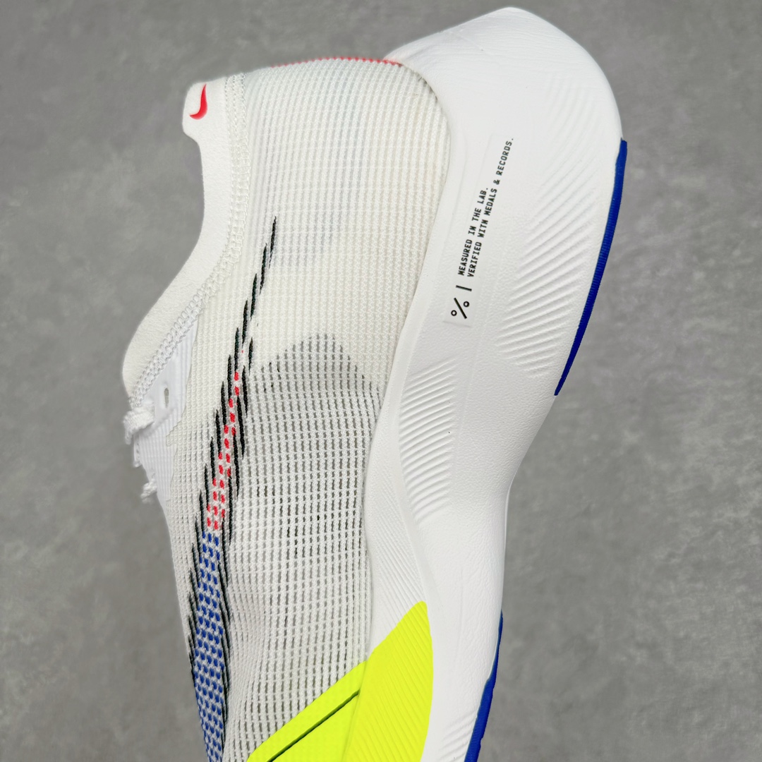 图片[7]-＃纯原福利 NK ZoomX Vaporfly Next% 马拉松二代跑鞋 细节整体升级 这款next%和上一款4%的鞋最大区的别于在鞋面面料 鞋面使用了全新 Vaporweave 科技 这种类似蝉翼的材质相比 Flyknit 更加轻薄透气 非对称的鞋带系统和泡棉护垫的加入令舒适度更高 鞋头辅以超大的 Swoosh 点缀 再配上流线型外观设计 时尚感十足 尺码：36 36.5 37.5 38 38.5 39 40 40.5 41 42 42.5 43 44 44.5 45-选品中心